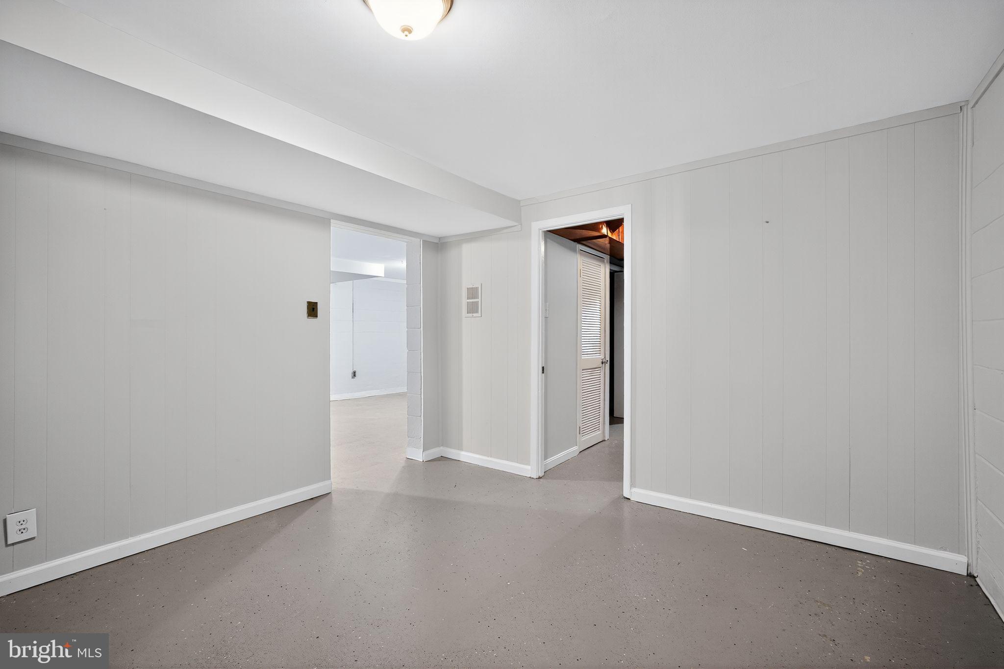 SUNNY RIDGE ESTATES - Residential Lease