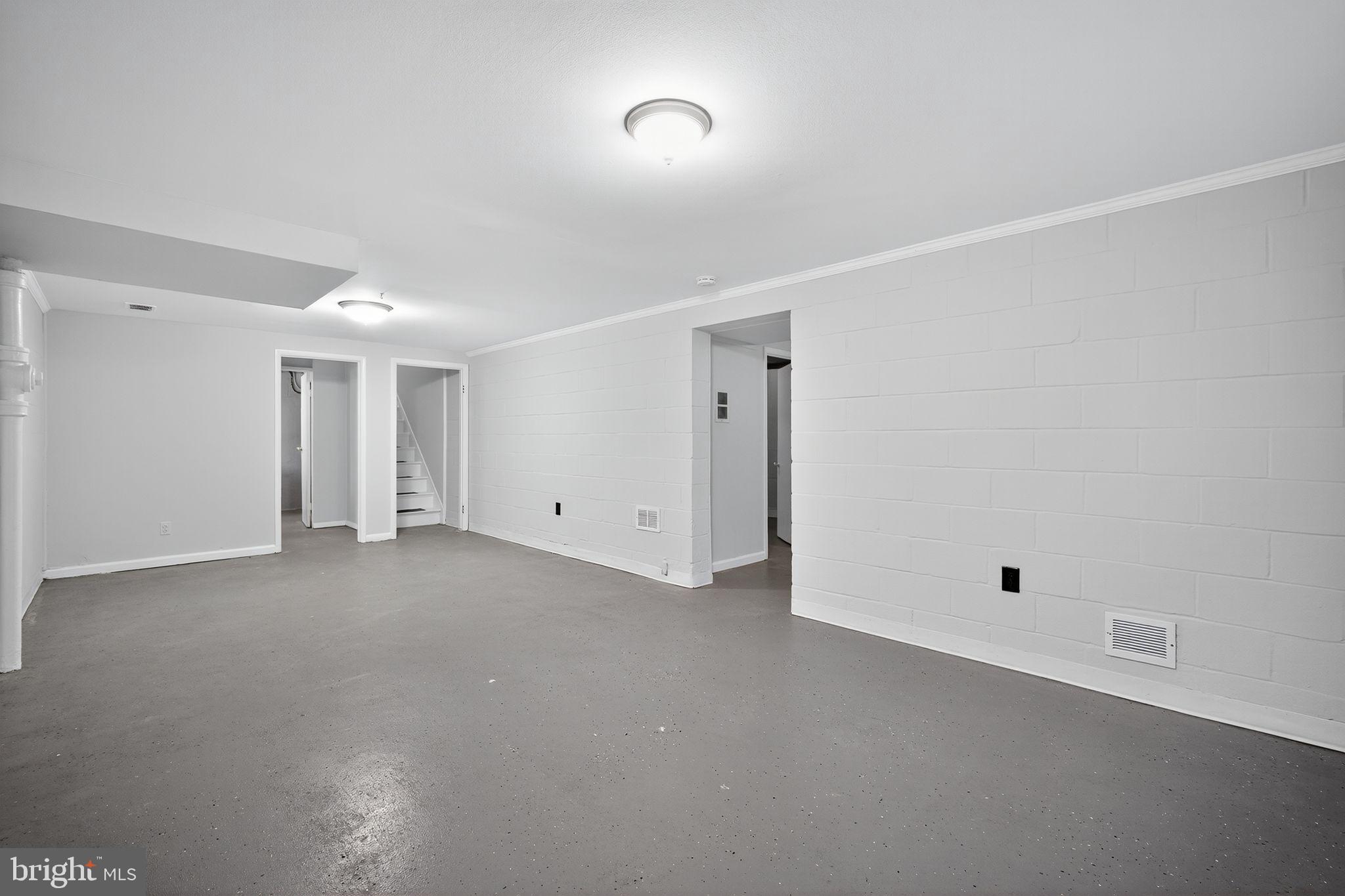 SUNNY RIDGE ESTATES - Residential Lease