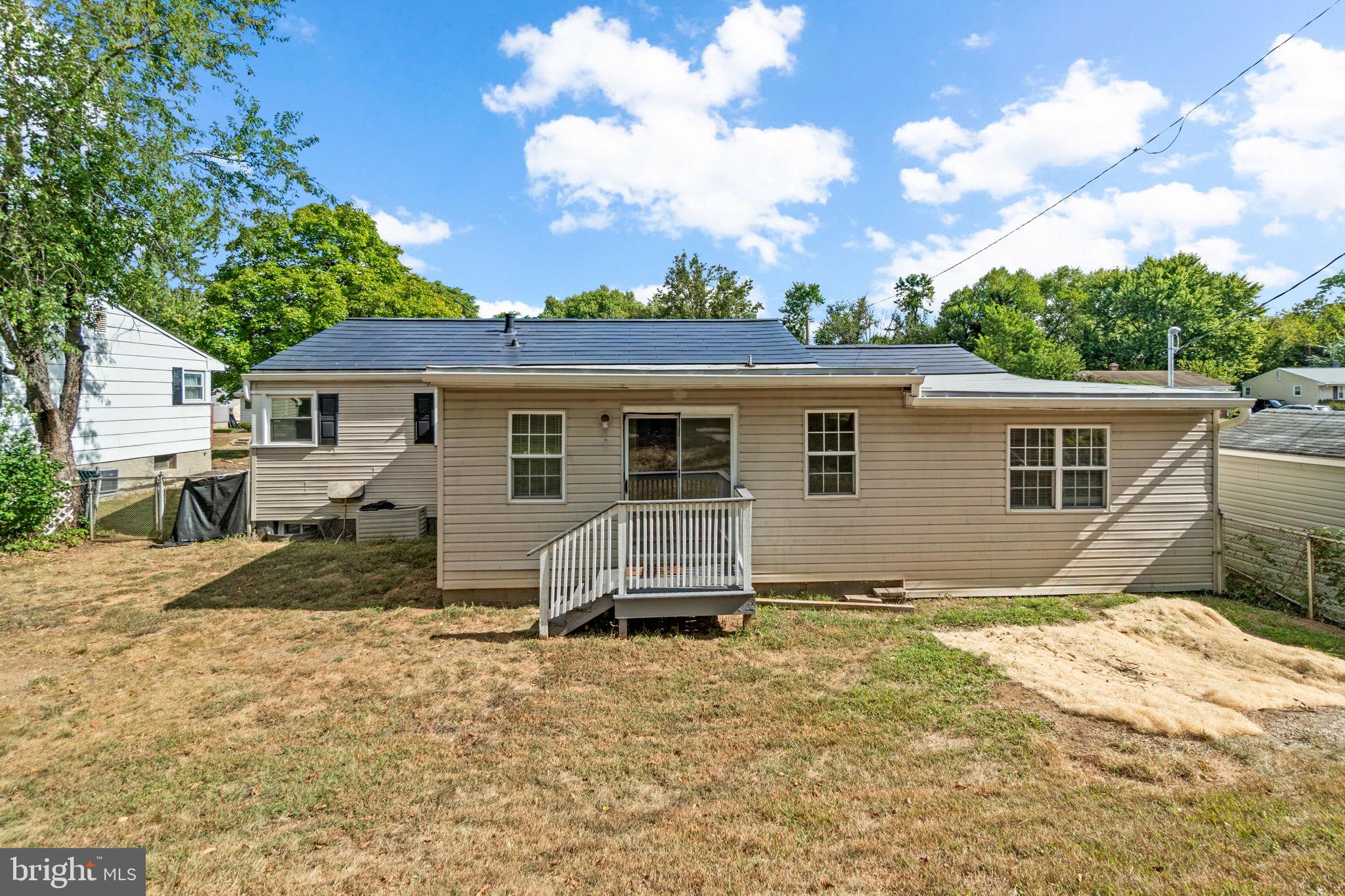 CRESTWOOD - Residential