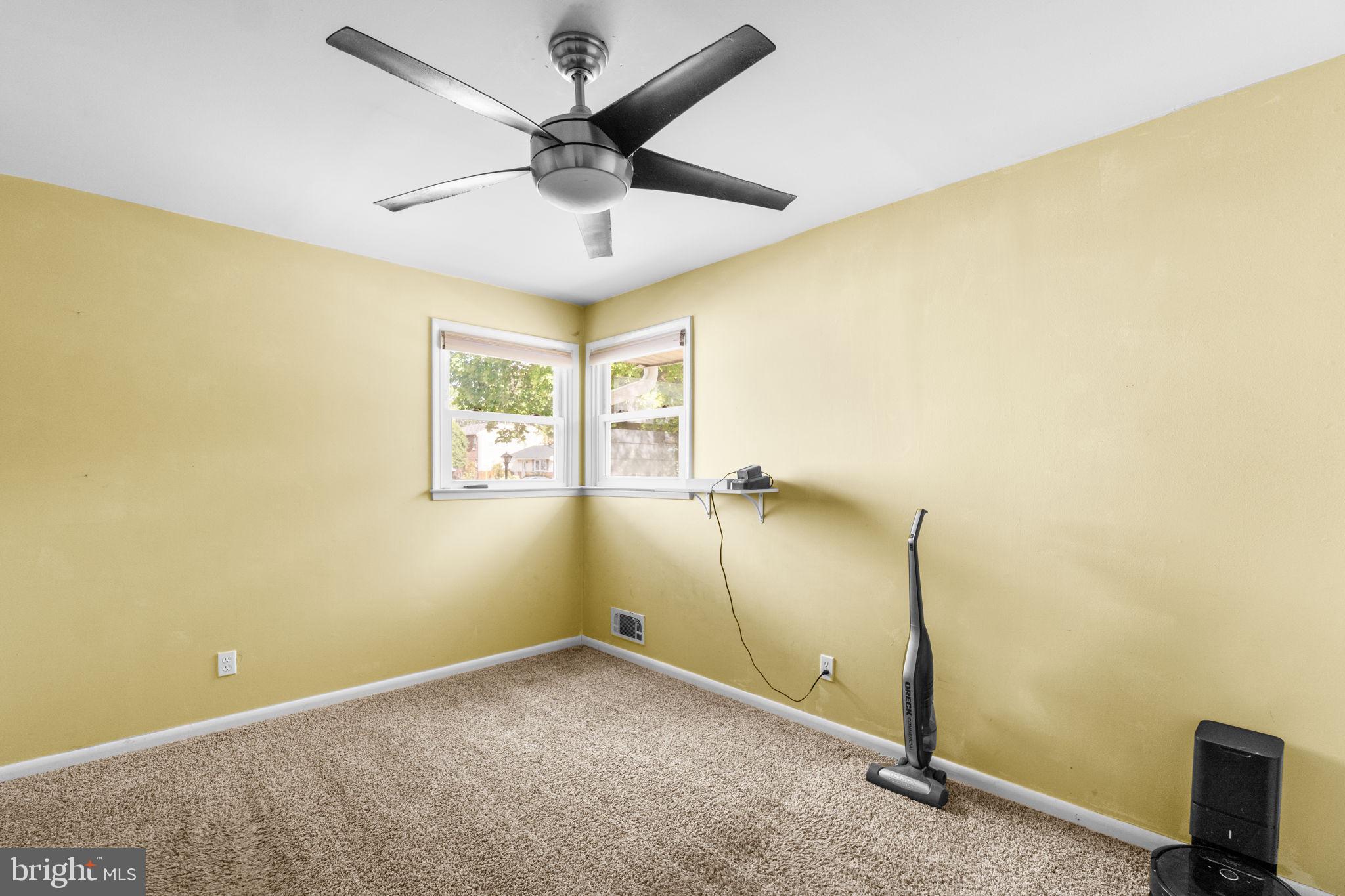 CRESTWOOD - Residential