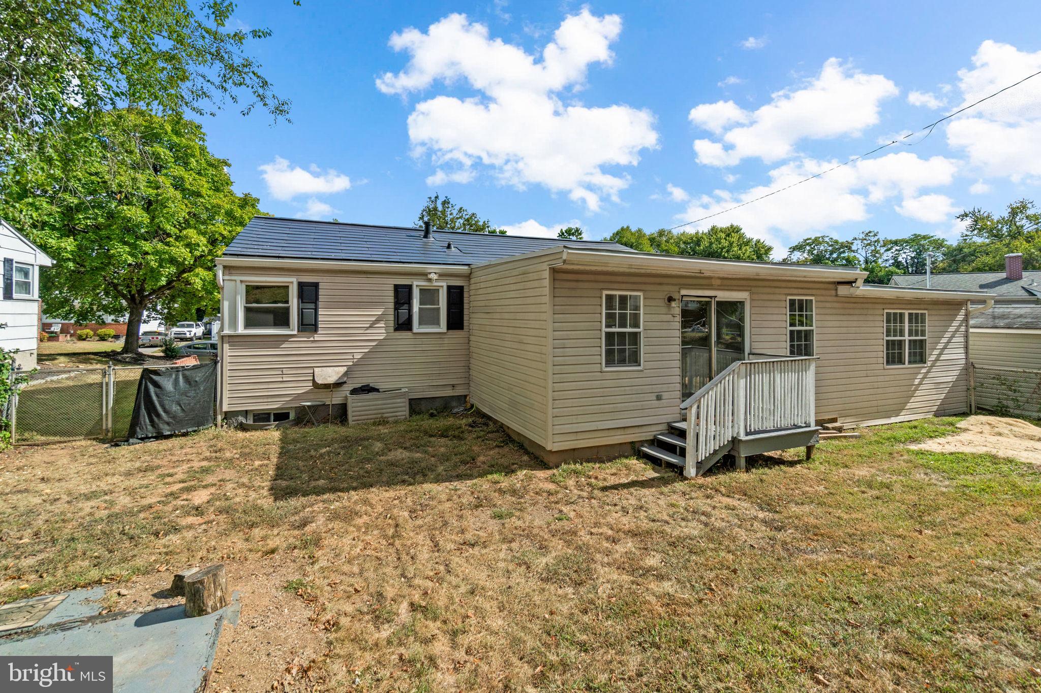 CRESTWOOD - Residential