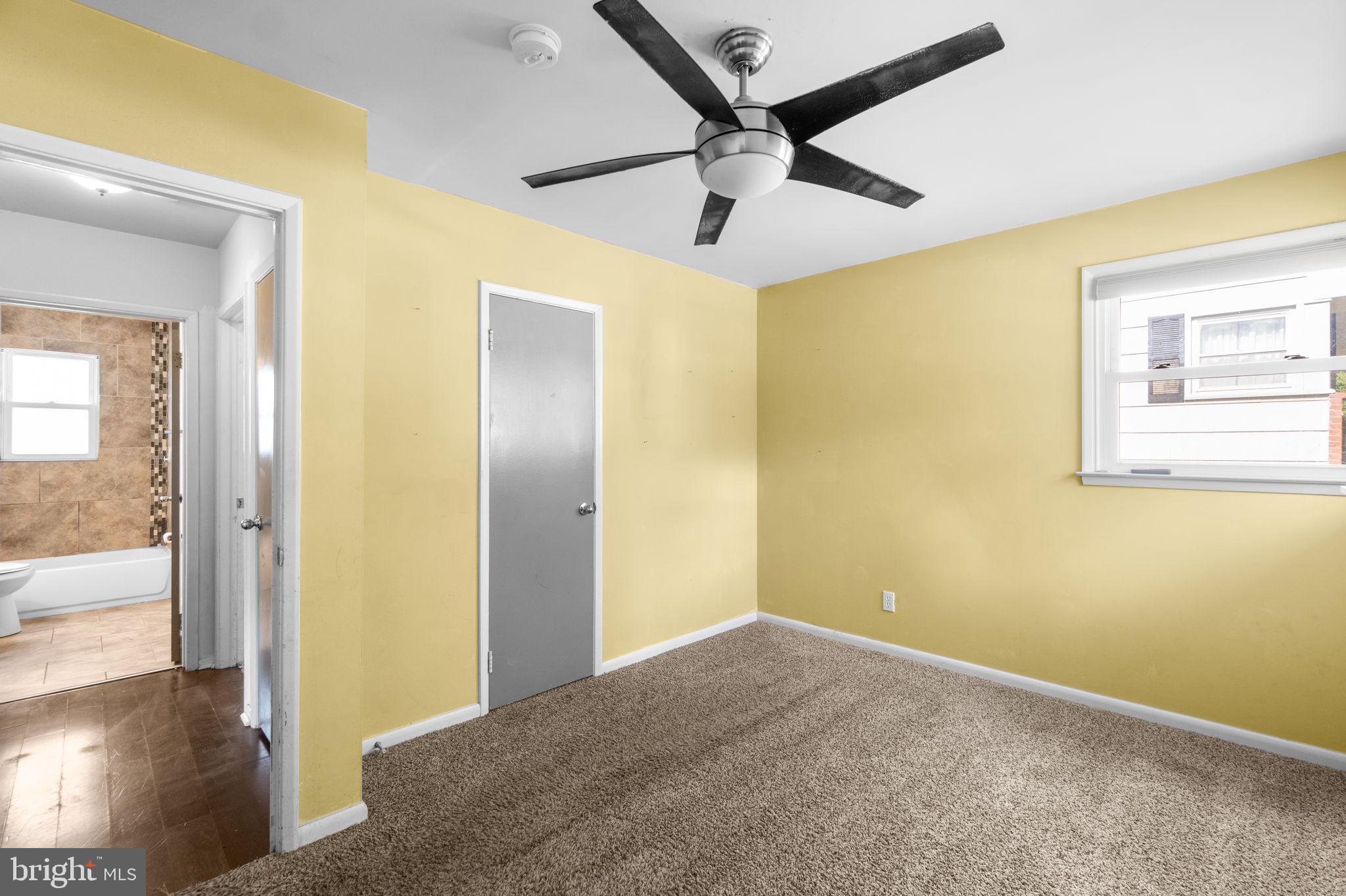 CRESTWOOD - Residential