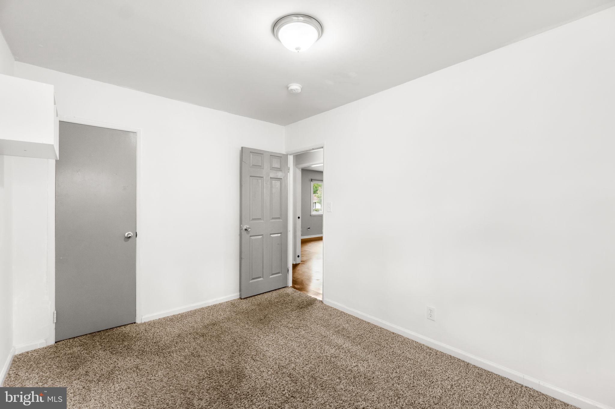 CRESTWOOD - Residential