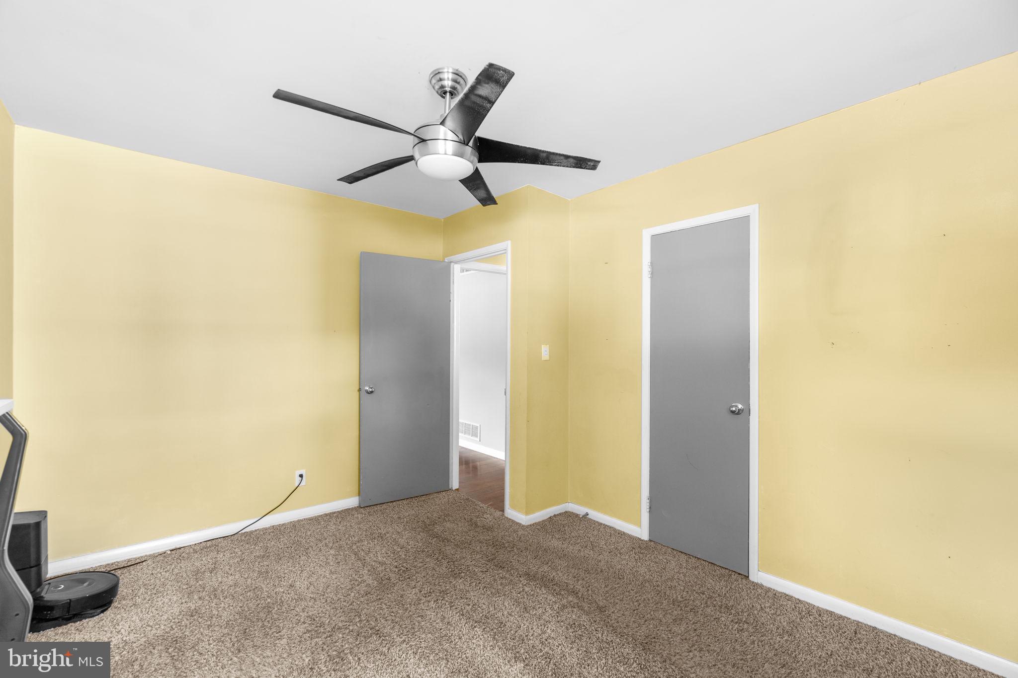 CRESTWOOD - Residential