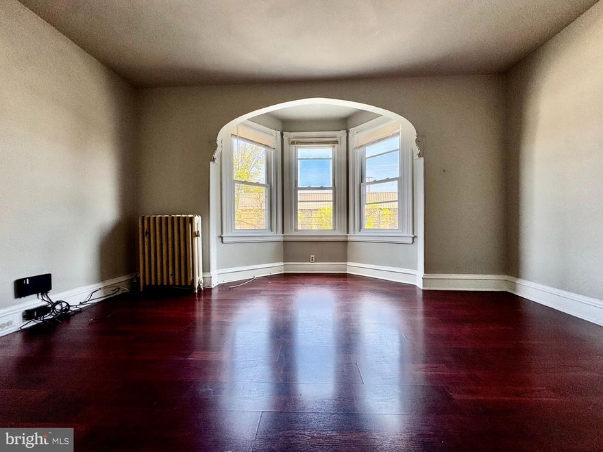 Discover this well-maintained duplex offering strong cash flow and long-term stability. The first-floor unit features 1 spacious bedroom and 1 full bath, while the second-floor unit offers 2 bedrooms and 1 bath, providing versatility for tenants or future owner-occupants.

Both units are clean, well cared for, and fully occupied, ensuring immediate income from day one. The property boasts newer mechanicals, minimizing maintenance costs and maximizing return on investment.

Perfectly situated near new construction projects and major routes, this location offers convenient access to shopping, dining, and commuter corridors — ideal for tenants seeking accessibility and modern amenities.

Whether you’re an experienced investor or just getting started, this turnkey, cash-flowing duplex is a rare find in a growing area.