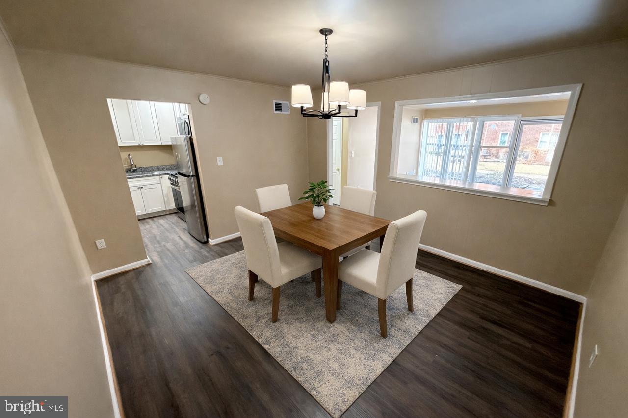 OLD TOWNE VILLAGE CONDOMINIUMS - Residential