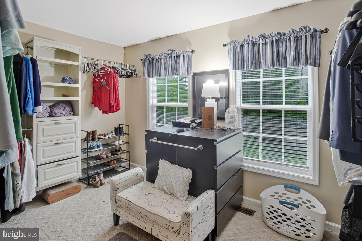 OAKLEY FARMS - Residential
