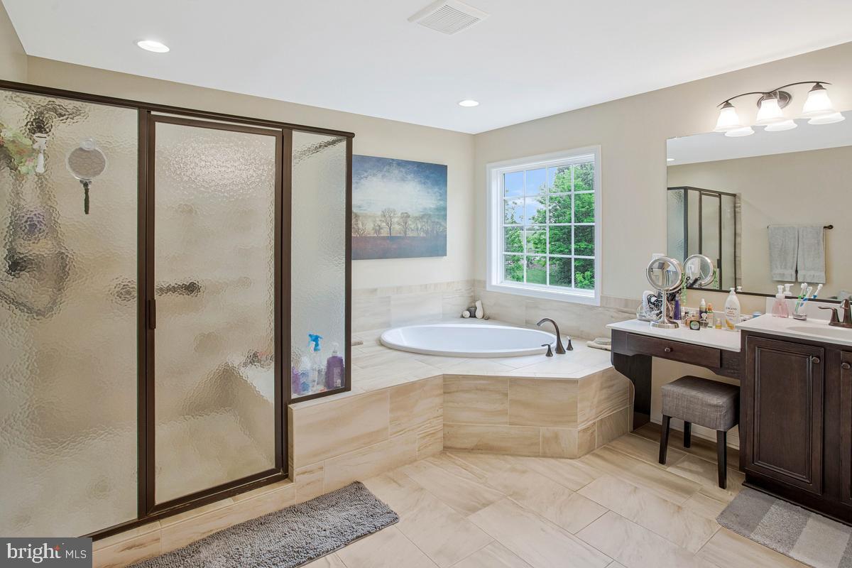 OAKLEY FARMS - Residential