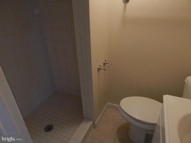 BROADWOOD MANOR - Residential