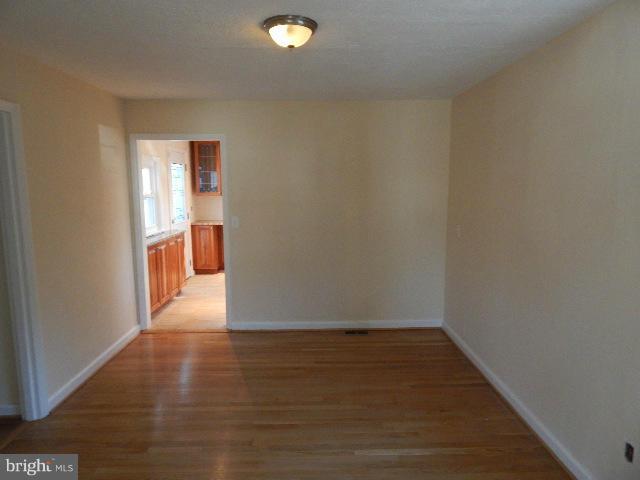 BROADWOOD MANOR - Residential