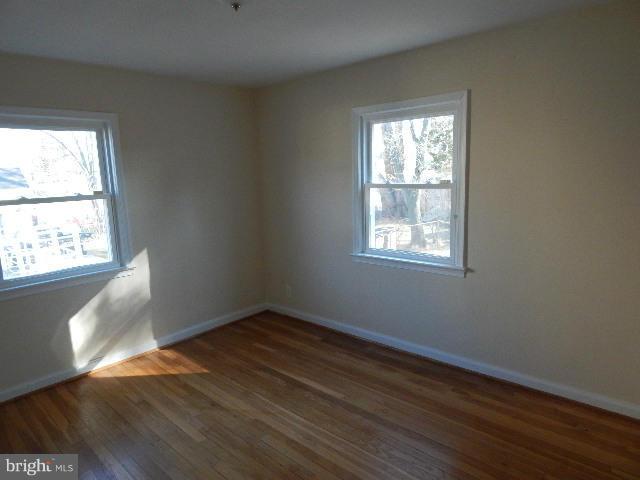 BROADWOOD MANOR - Residential