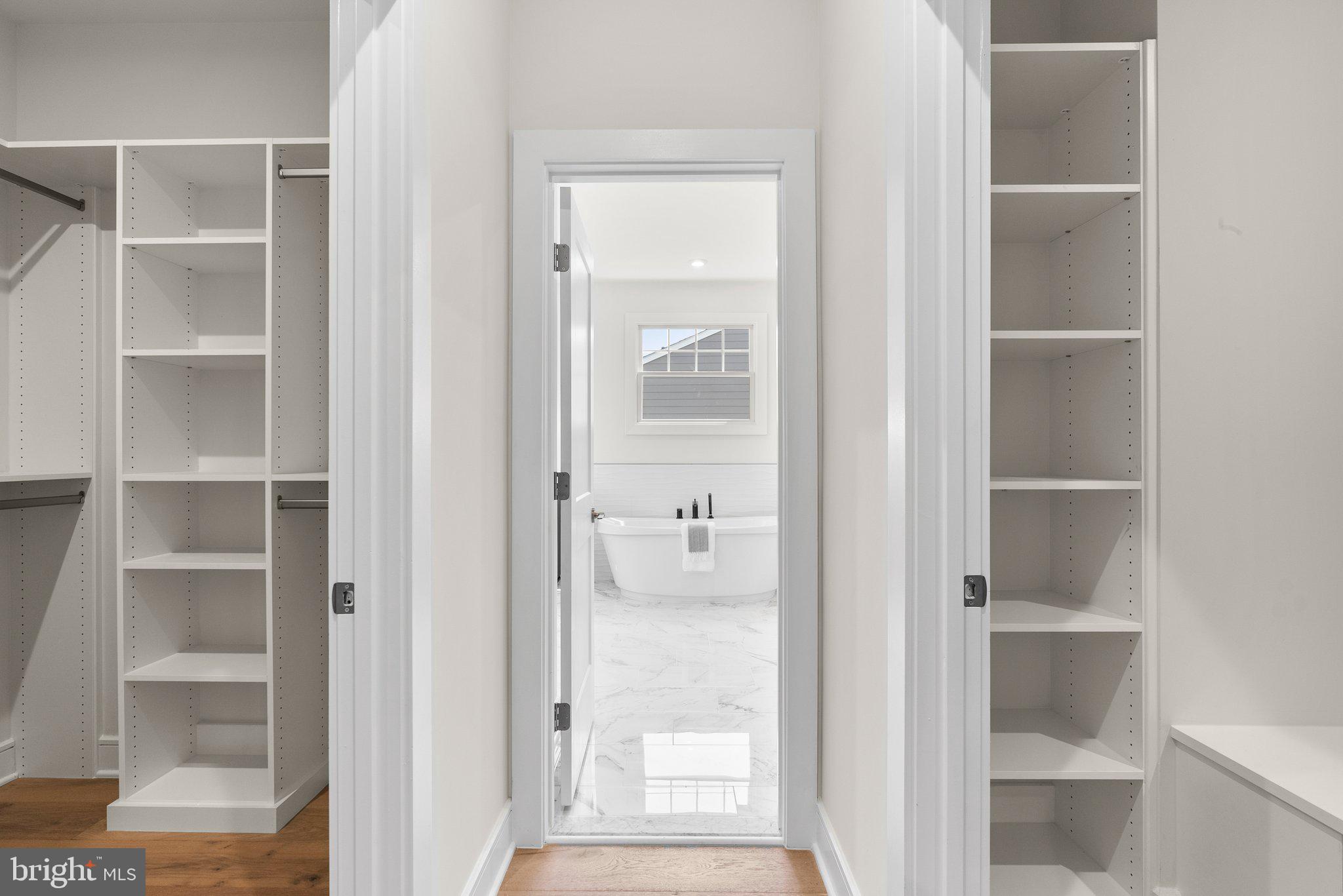 MEADOWBROOK - Residential