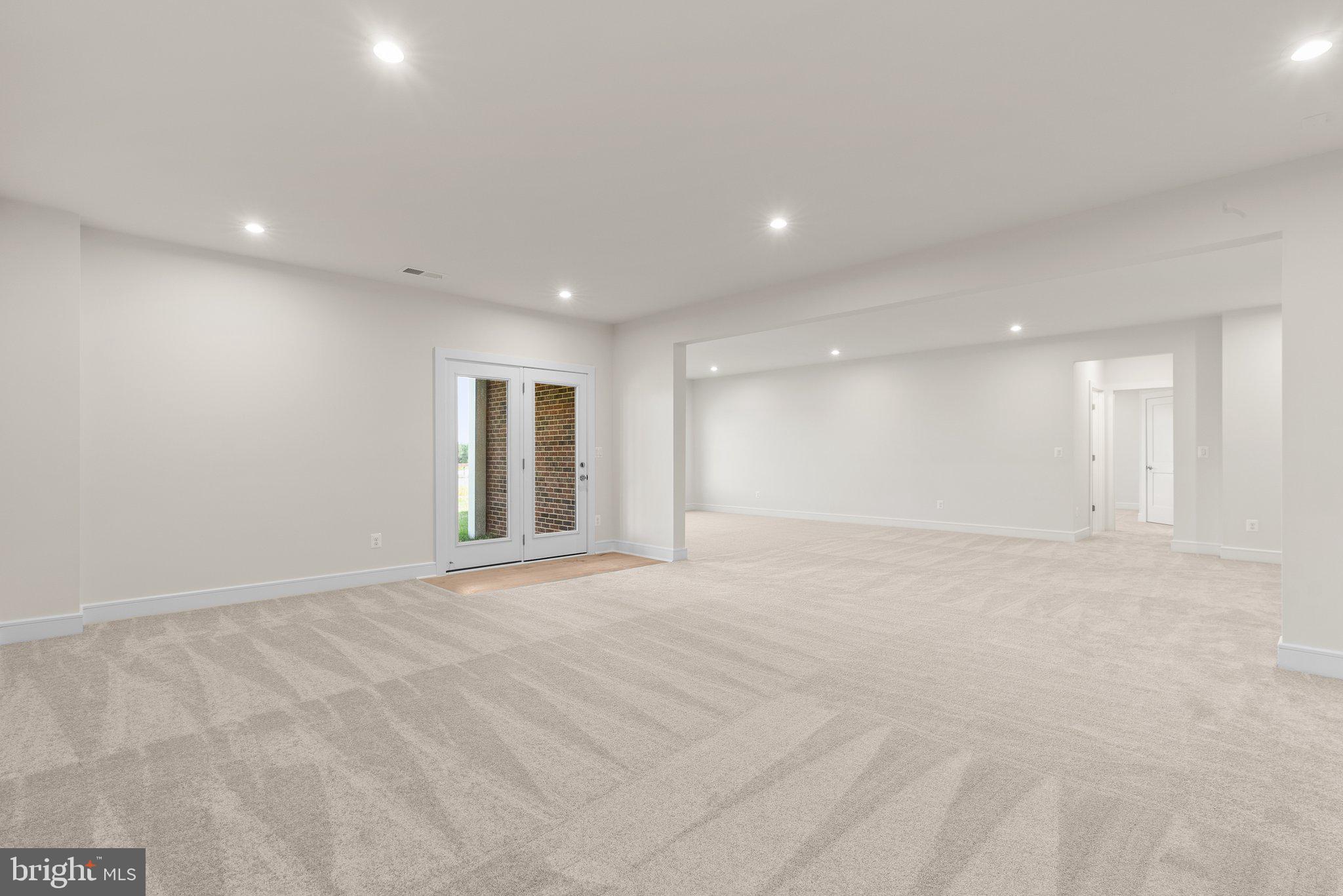 MEADOWBROOK - Residential