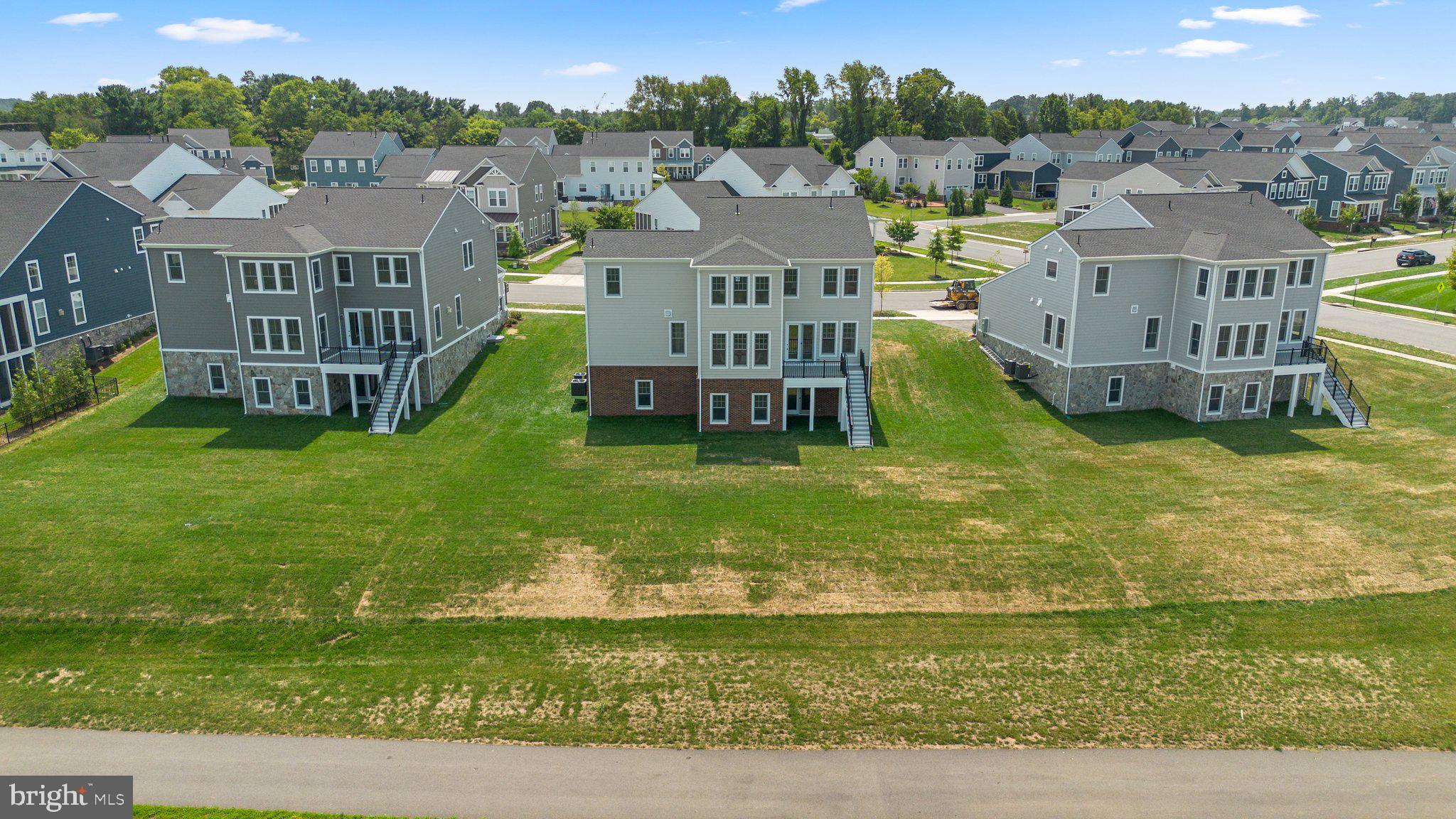 MEADOWBROOK - Residential