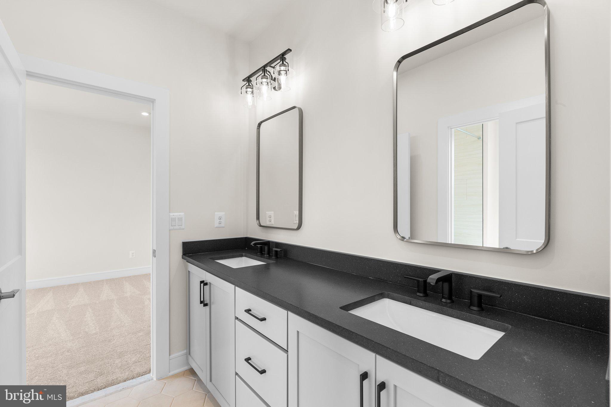 MEADOWBROOK - Residential