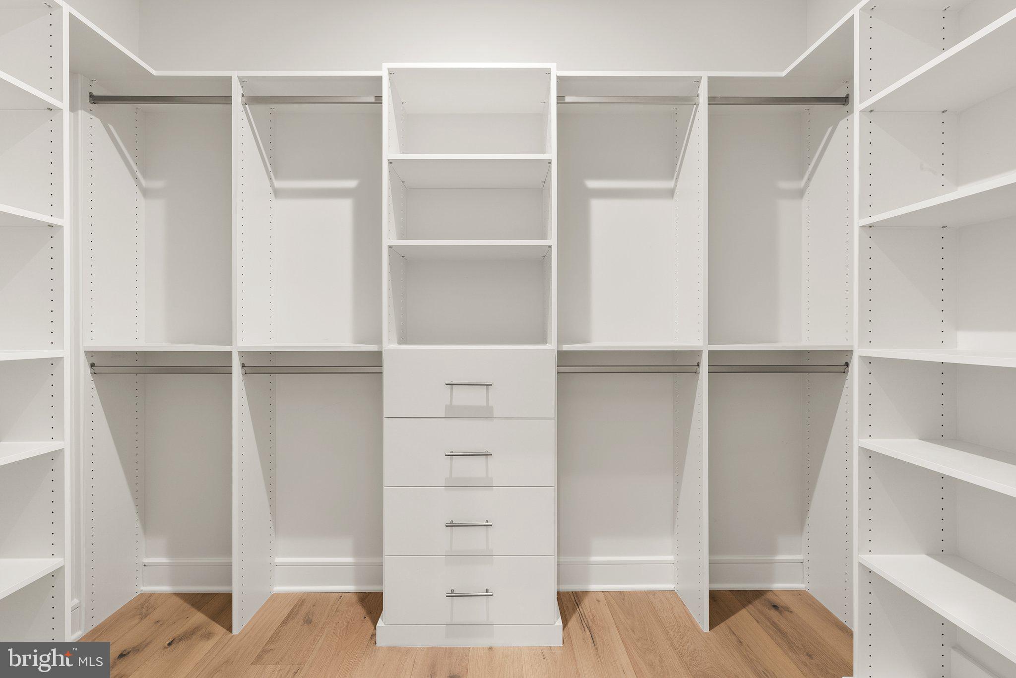 MEADOWBROOK - Residential