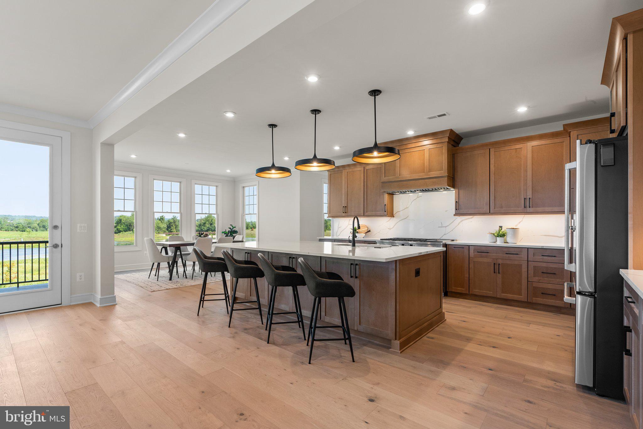 MEADOWBROOK - Residential