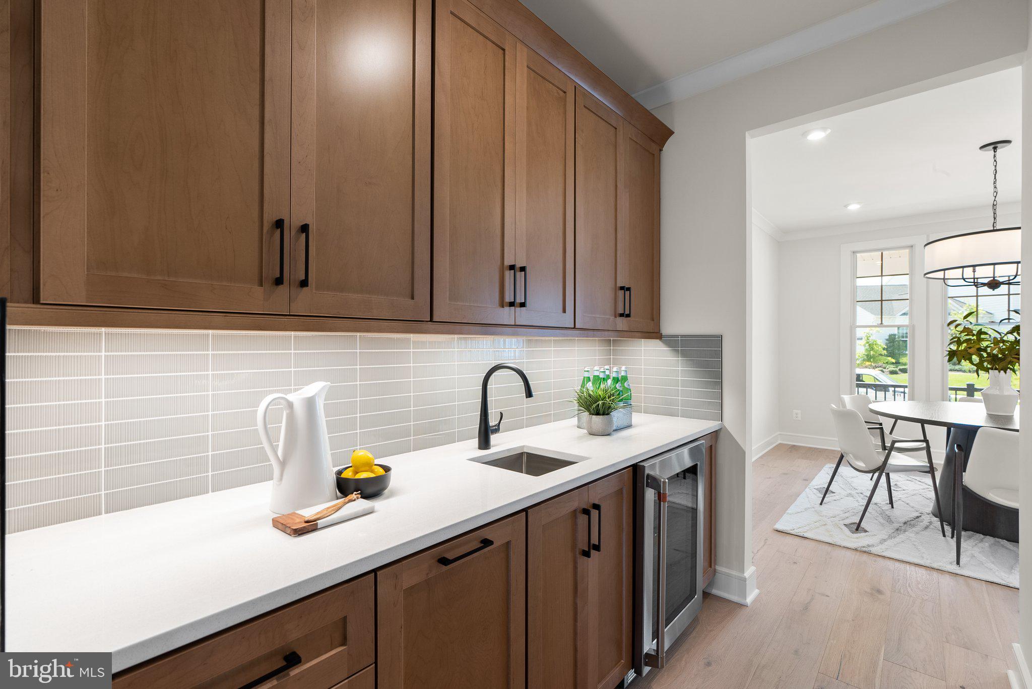 MEADOWBROOK - Residential