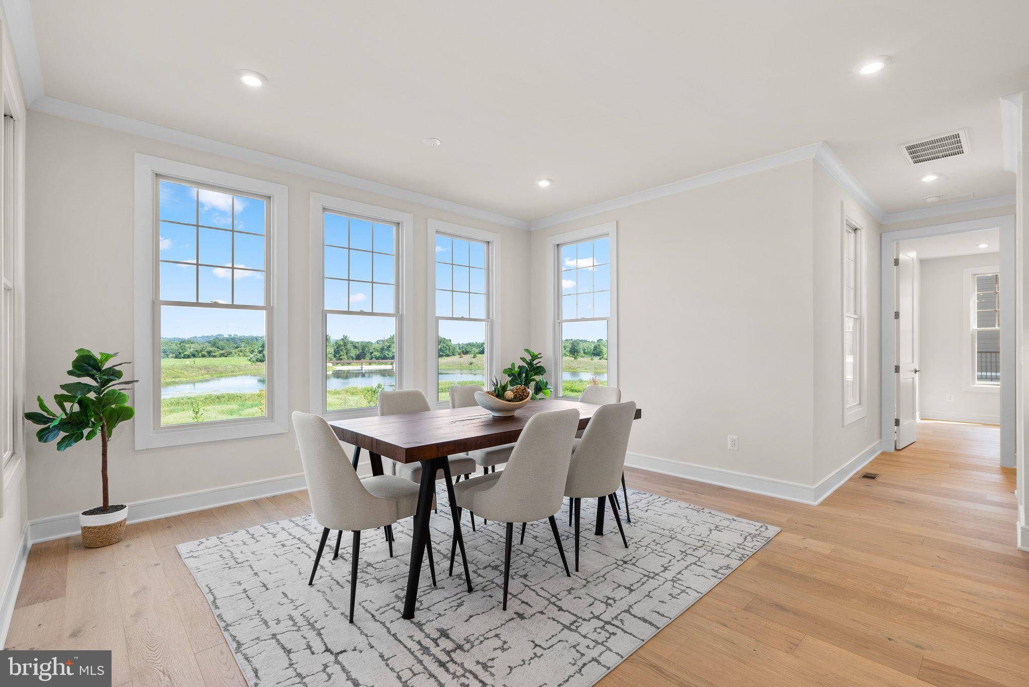 MEADOWBROOK - Residential