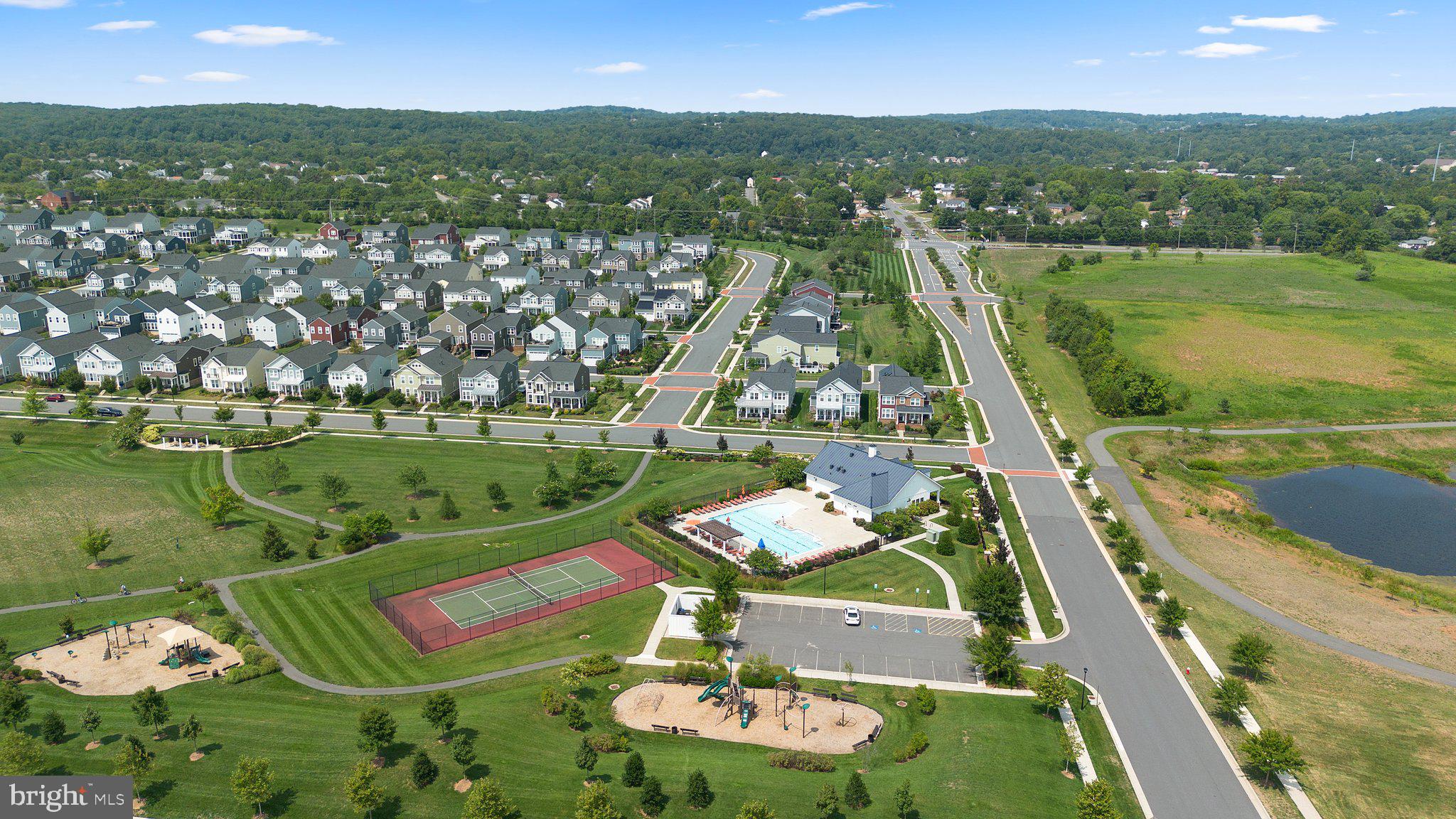 MEADOWBROOK - Residential