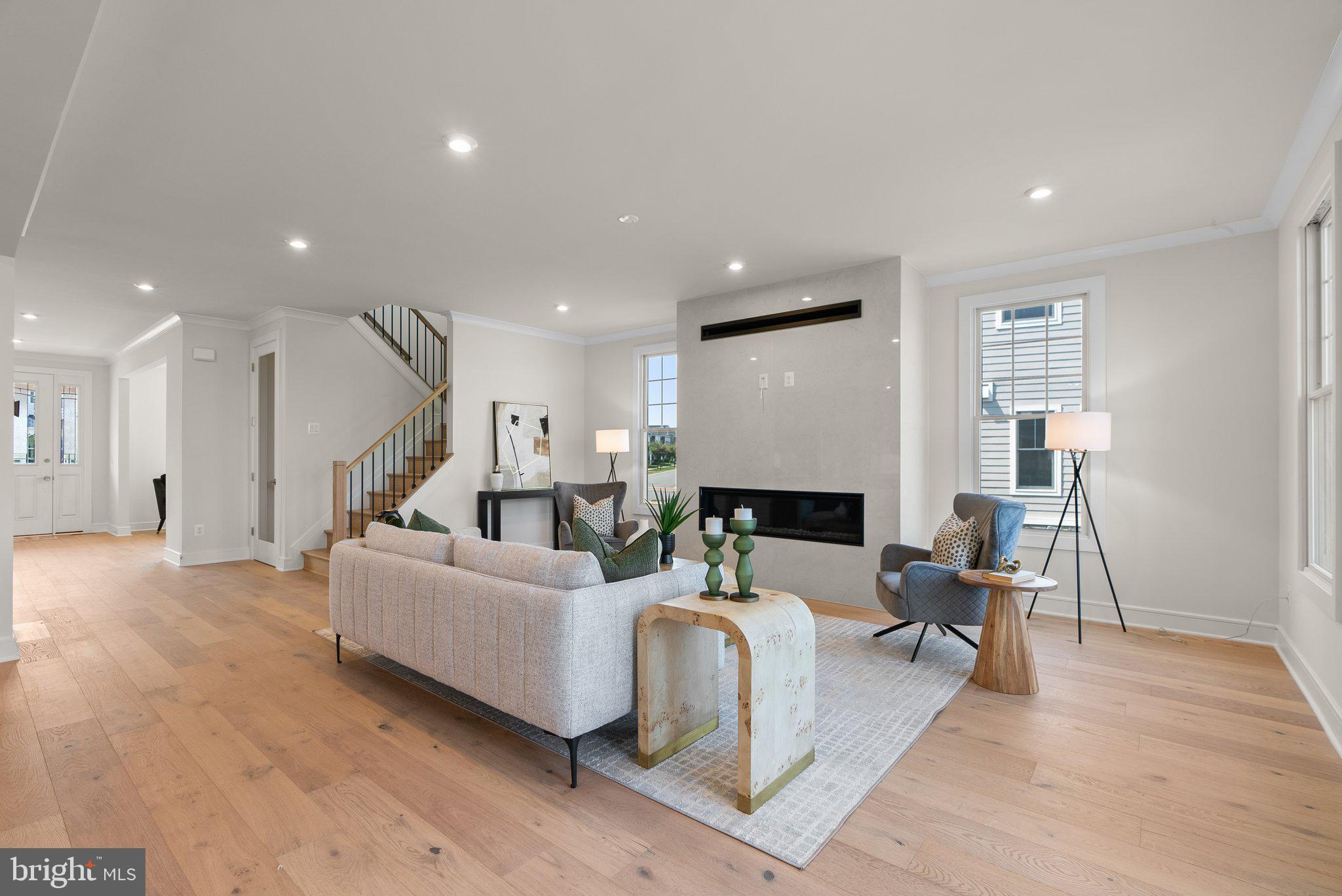 MEADOWBROOK - Residential