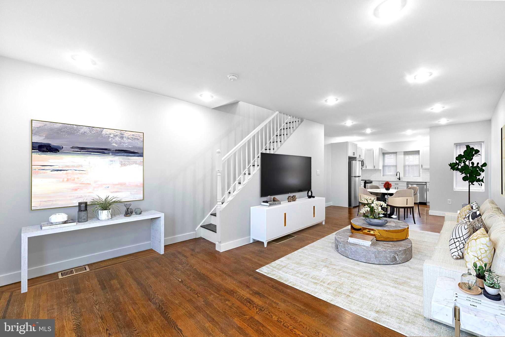 WEST OAK LANE - Residential Lease