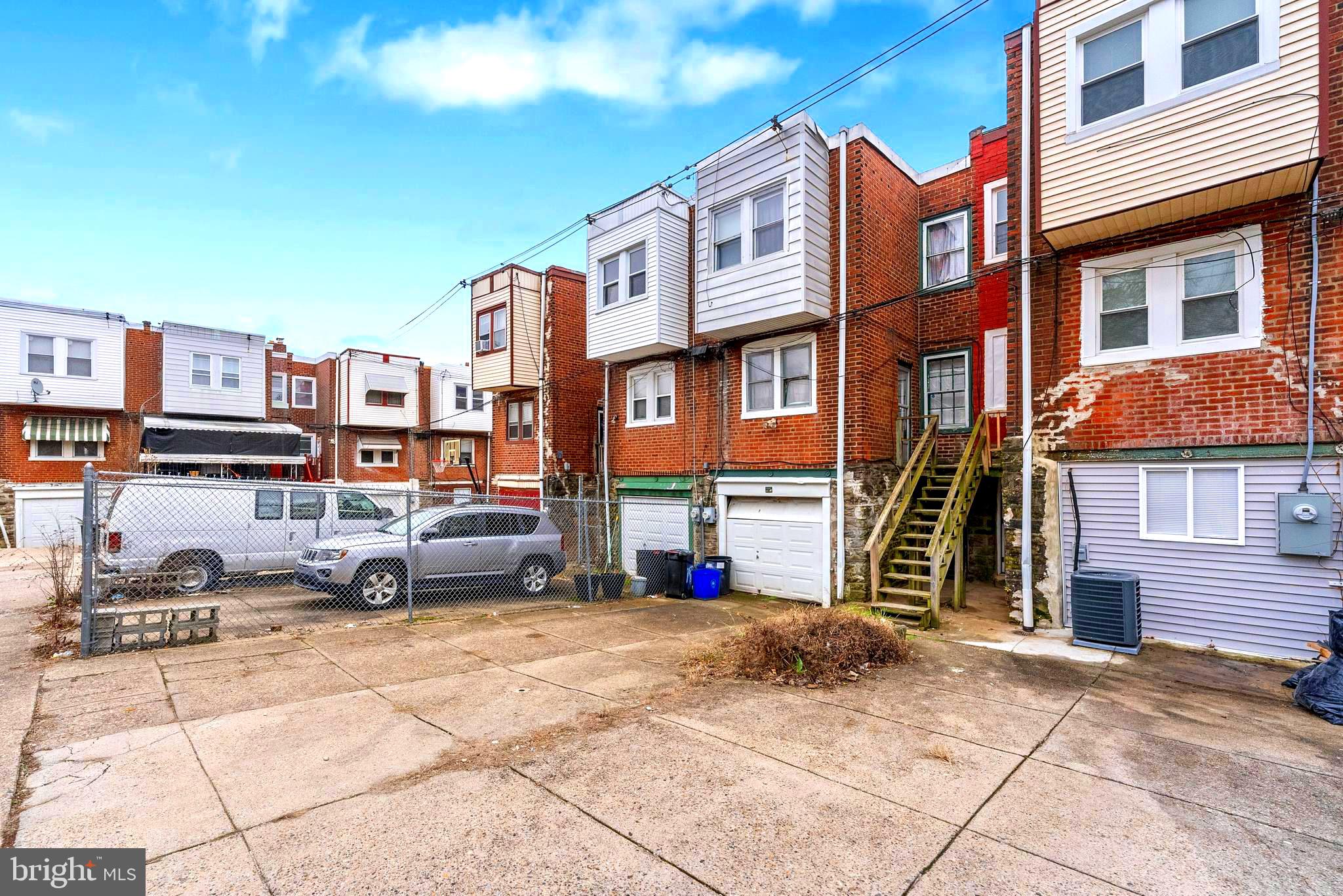 WEST OAK LANE - Residential Lease