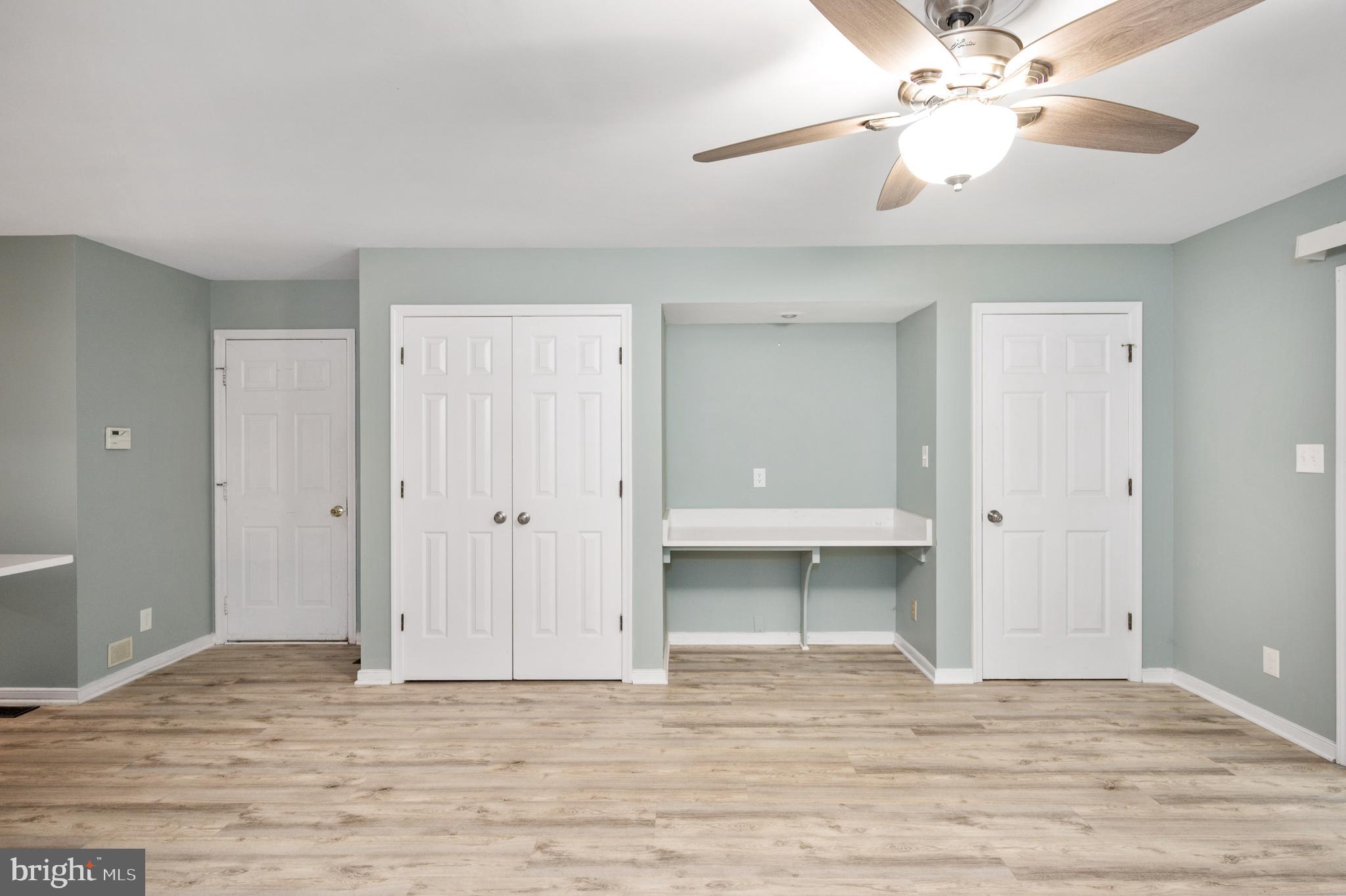 CREEKSIDE - Residential