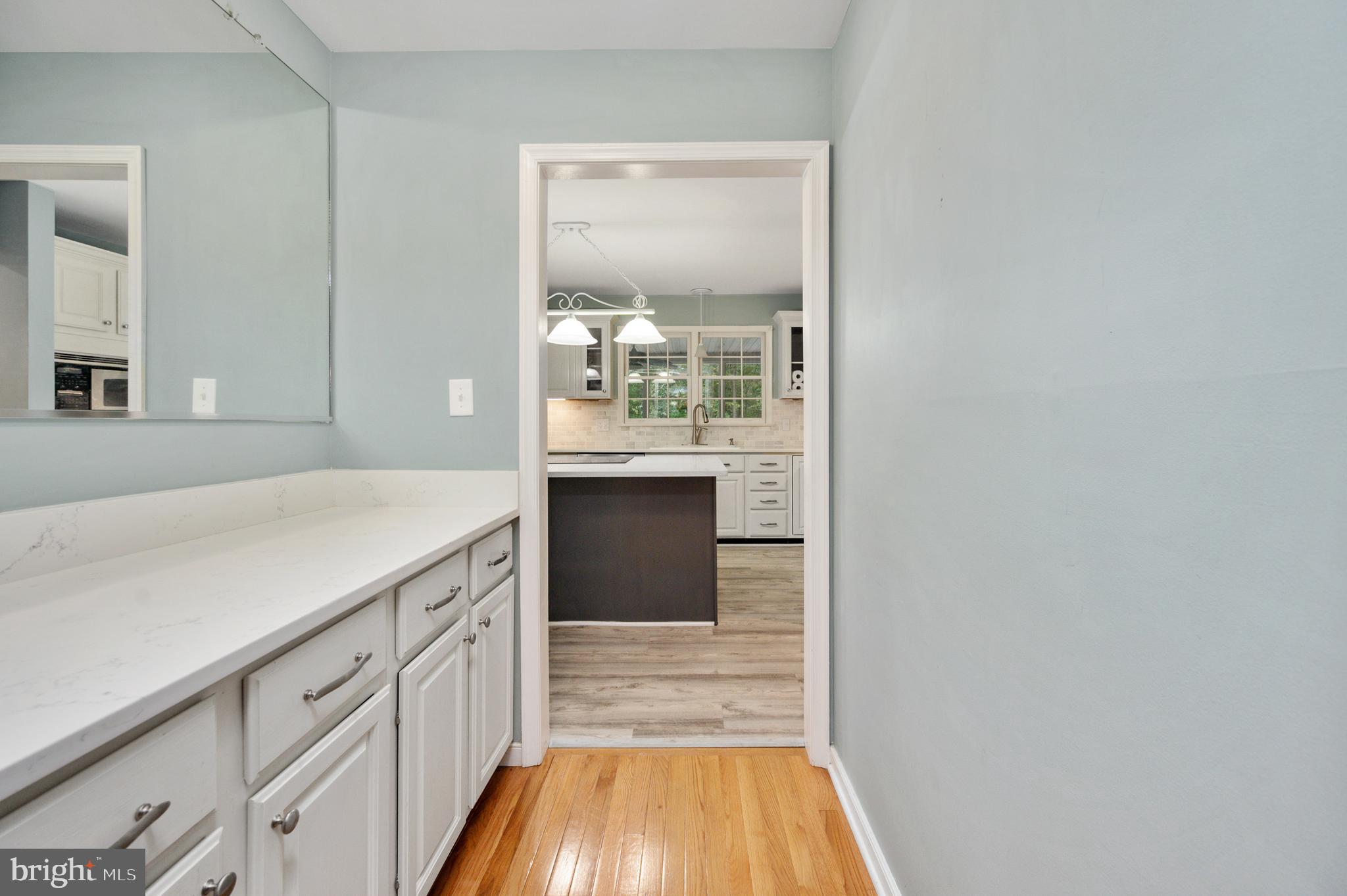 CREEKSIDE - Residential