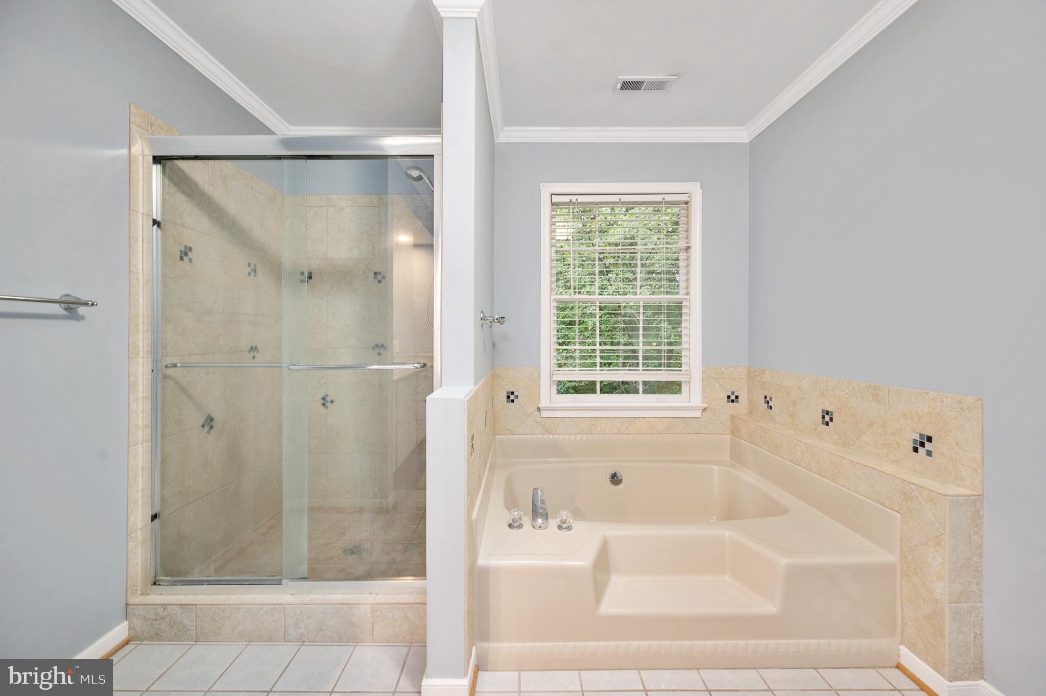 CREEKSIDE - Residential