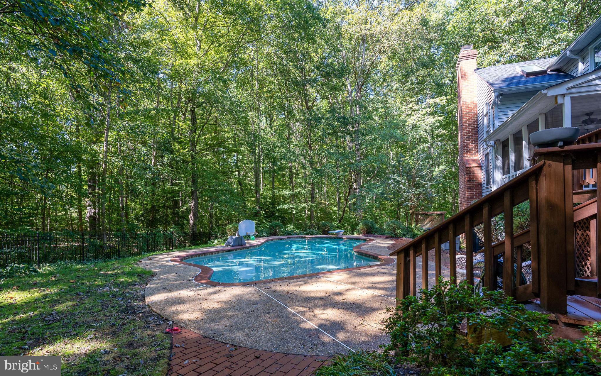 CREEKSIDE - Residential