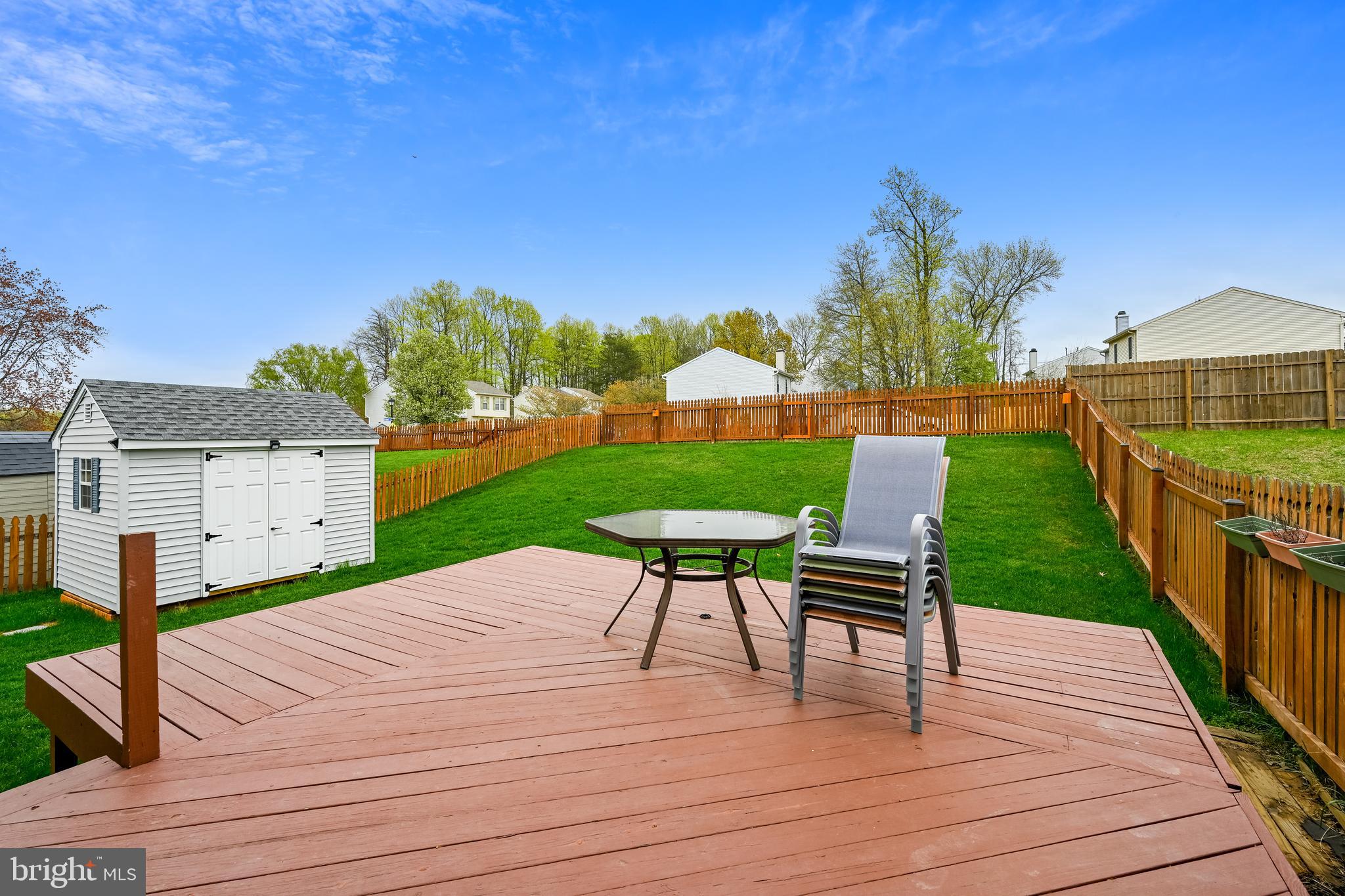 833 CINNAMON COURT