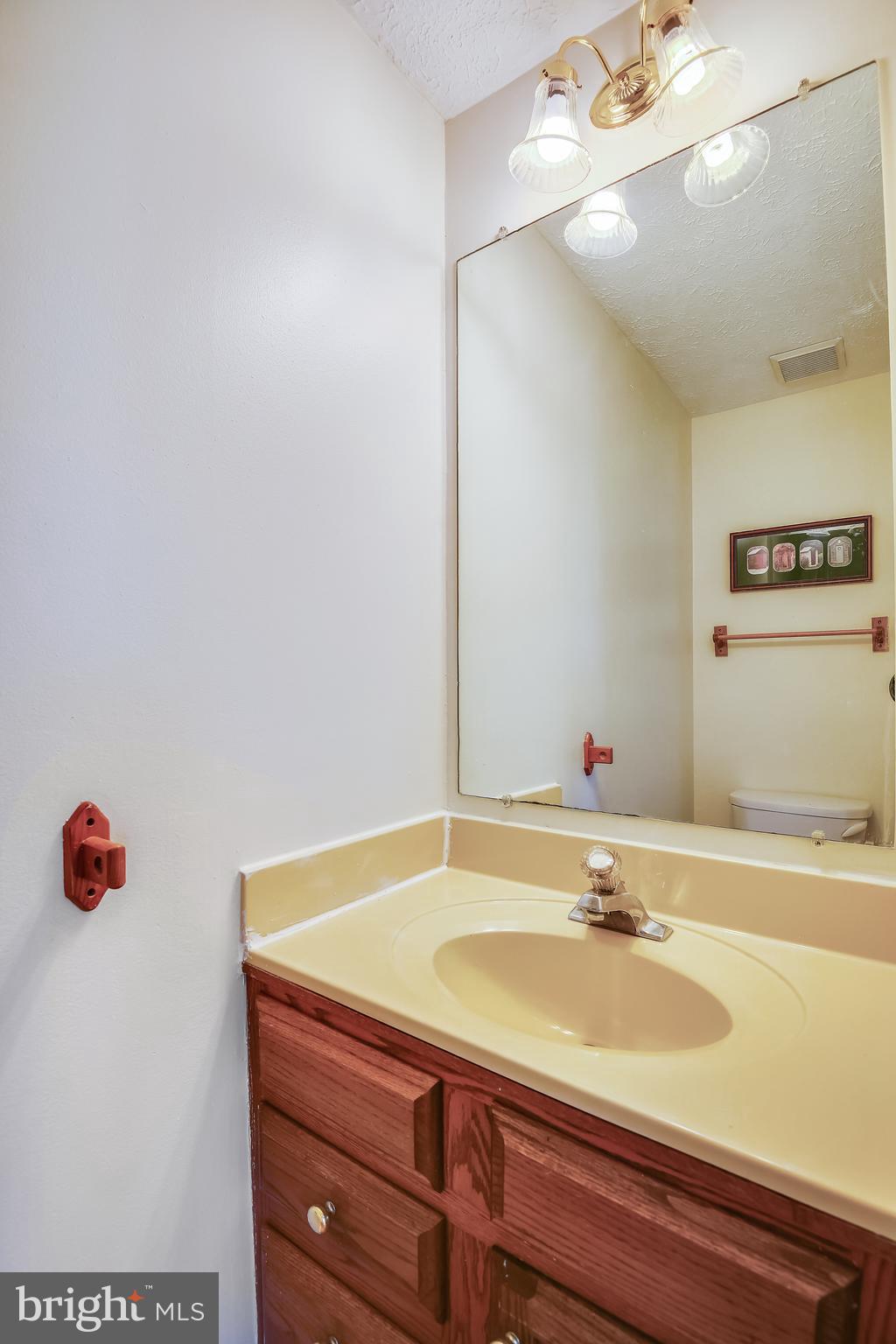 FOUR SEASONS ESTATES - Residential