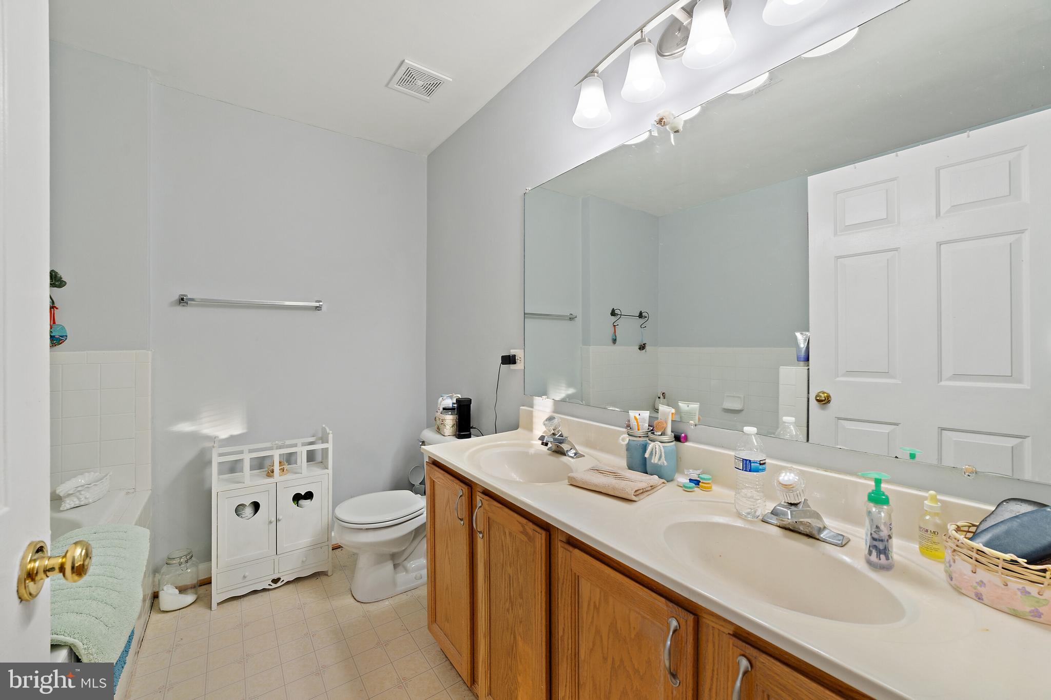 WELLINGTON/CLOVERHILL - Residential