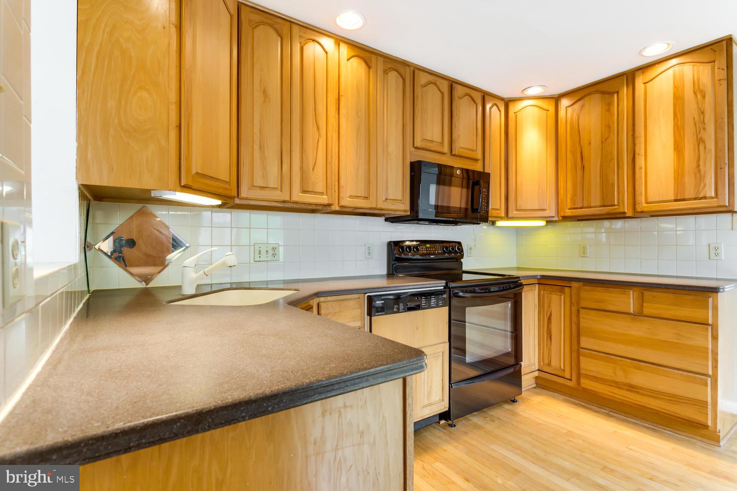BUSH HILL - Residential Lease