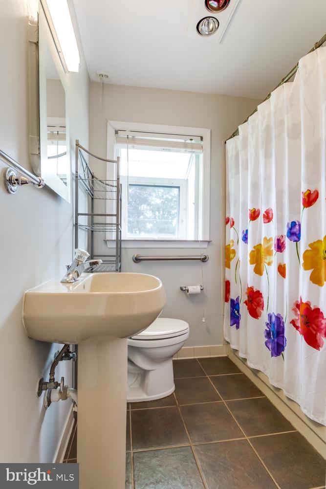 BUSH HILL - Residential Lease