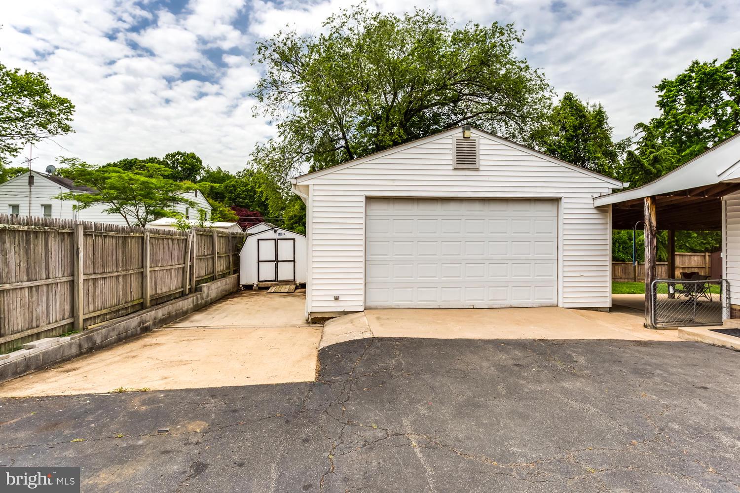 BUSH HILL - Residential Lease