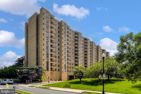 4500 S FOUR MILE RUN DRIVE 623 ARLINGTON VA 22204