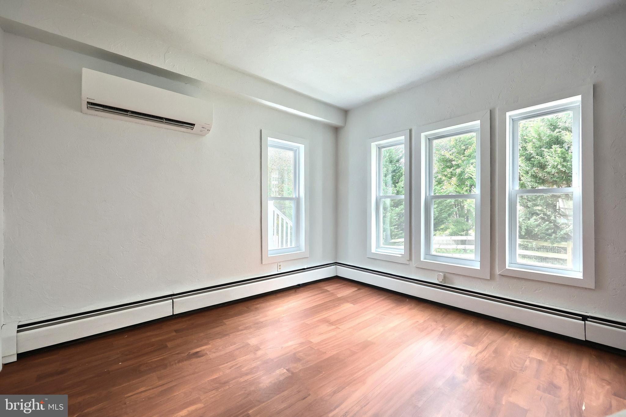 WEST MANHEIM - Residential