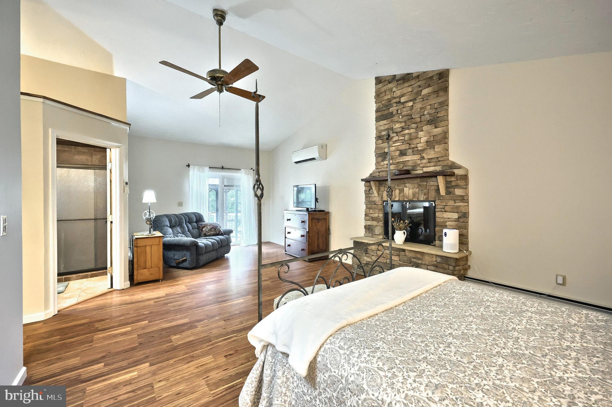 WEST MANHEIM - Residential