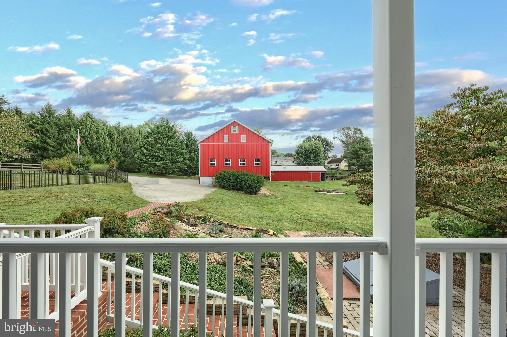 WEST MANHEIM - Residential