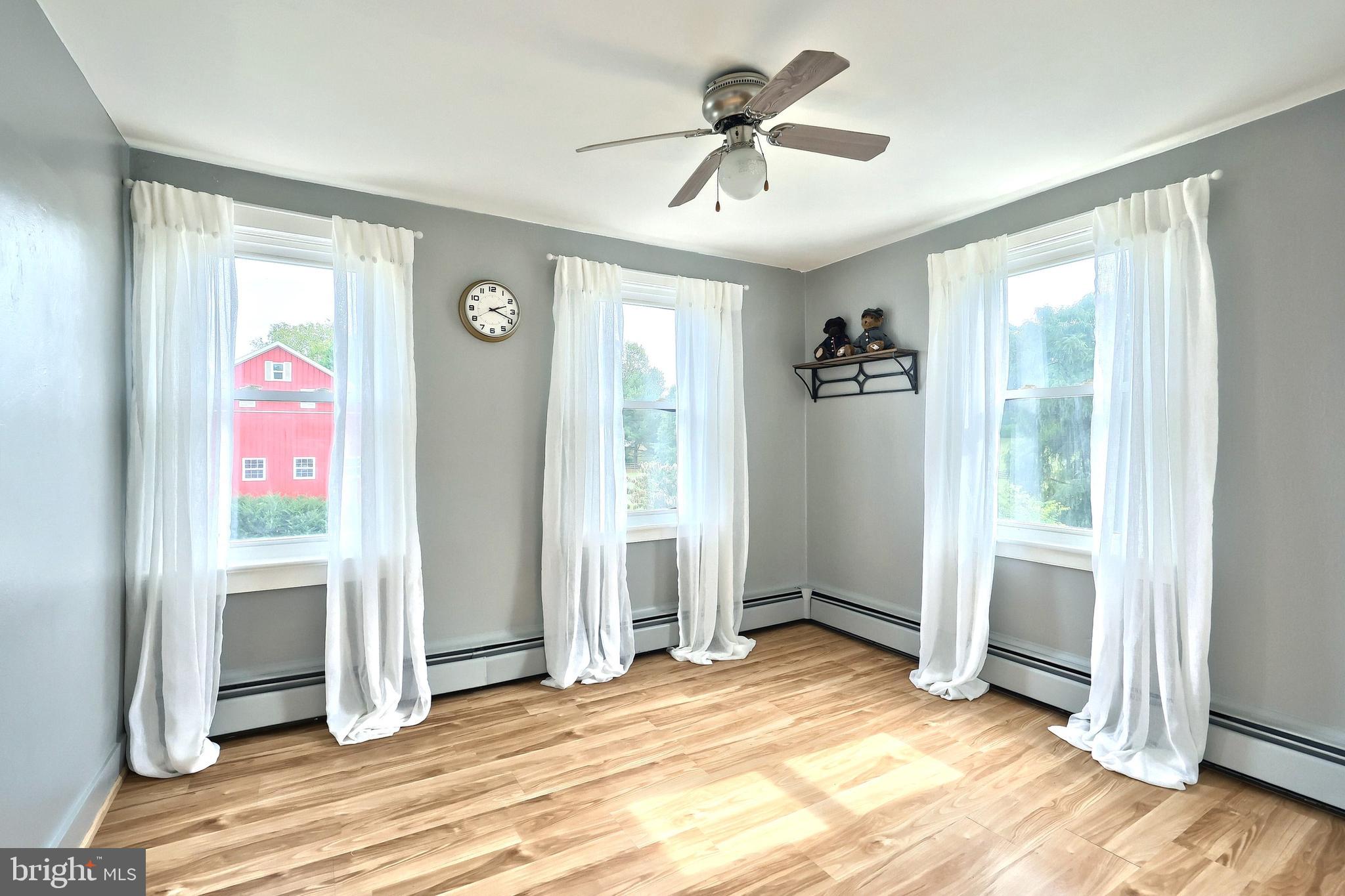 WEST MANHEIM - Residential