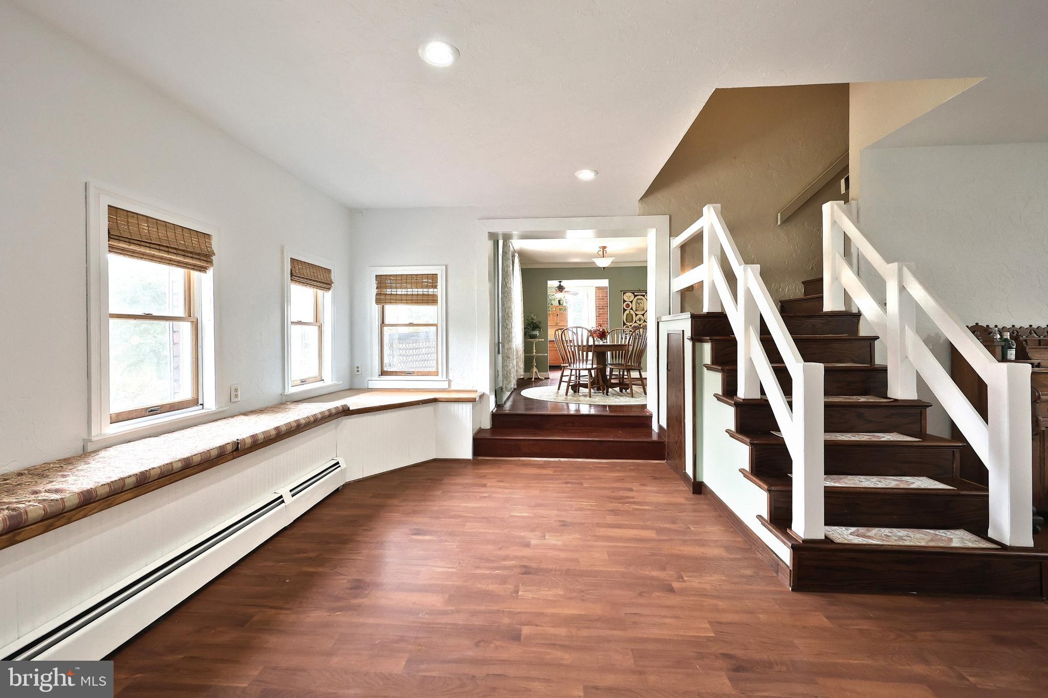 WEST MANHEIM - Residential