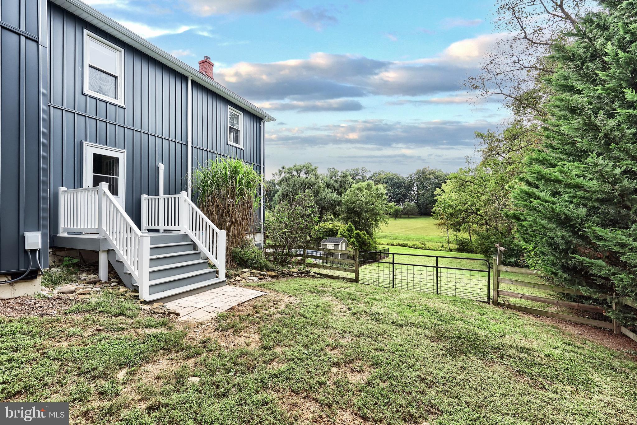 WEST MANHEIM - Residential