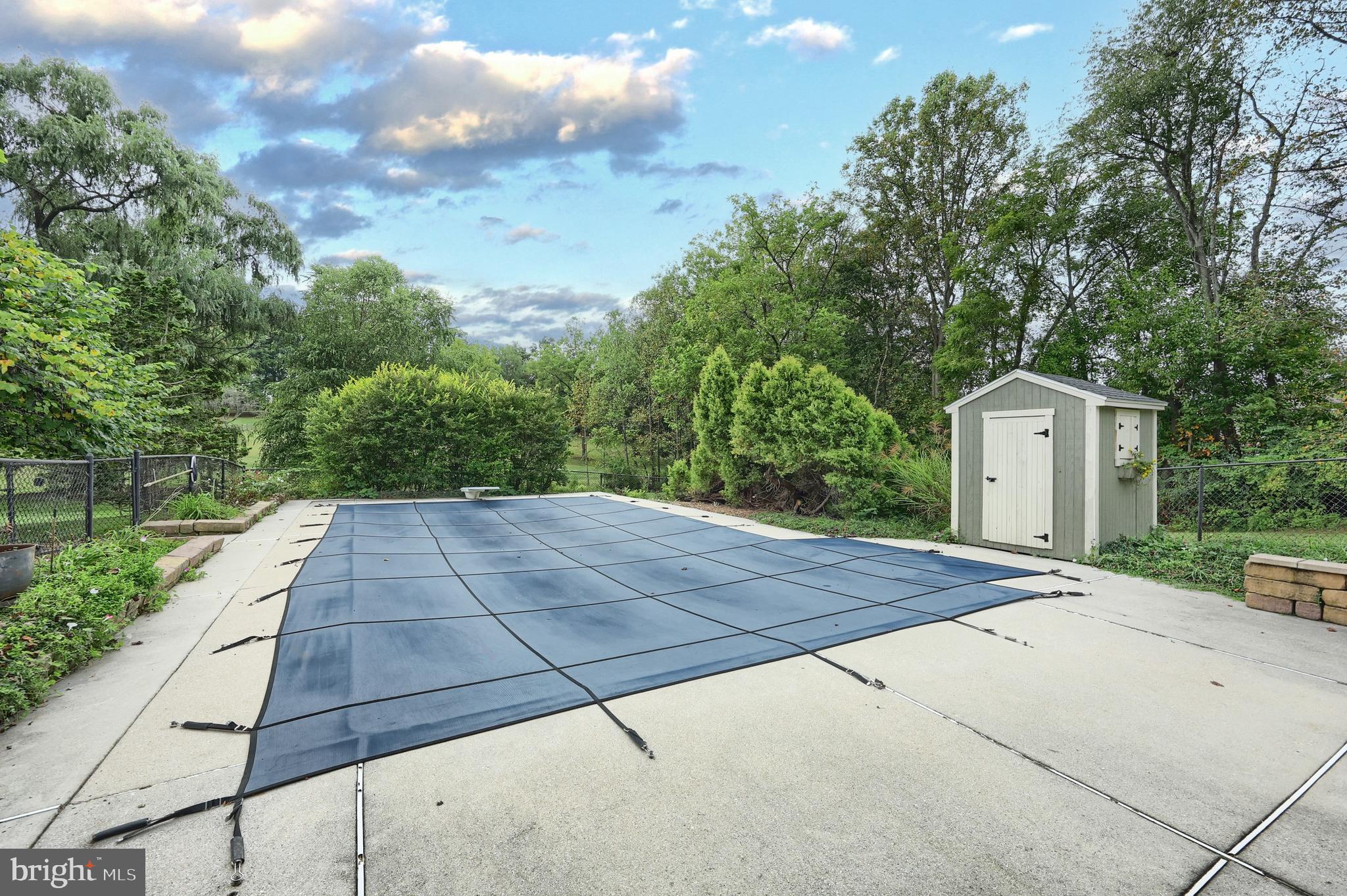 WEST MANHEIM - Residential