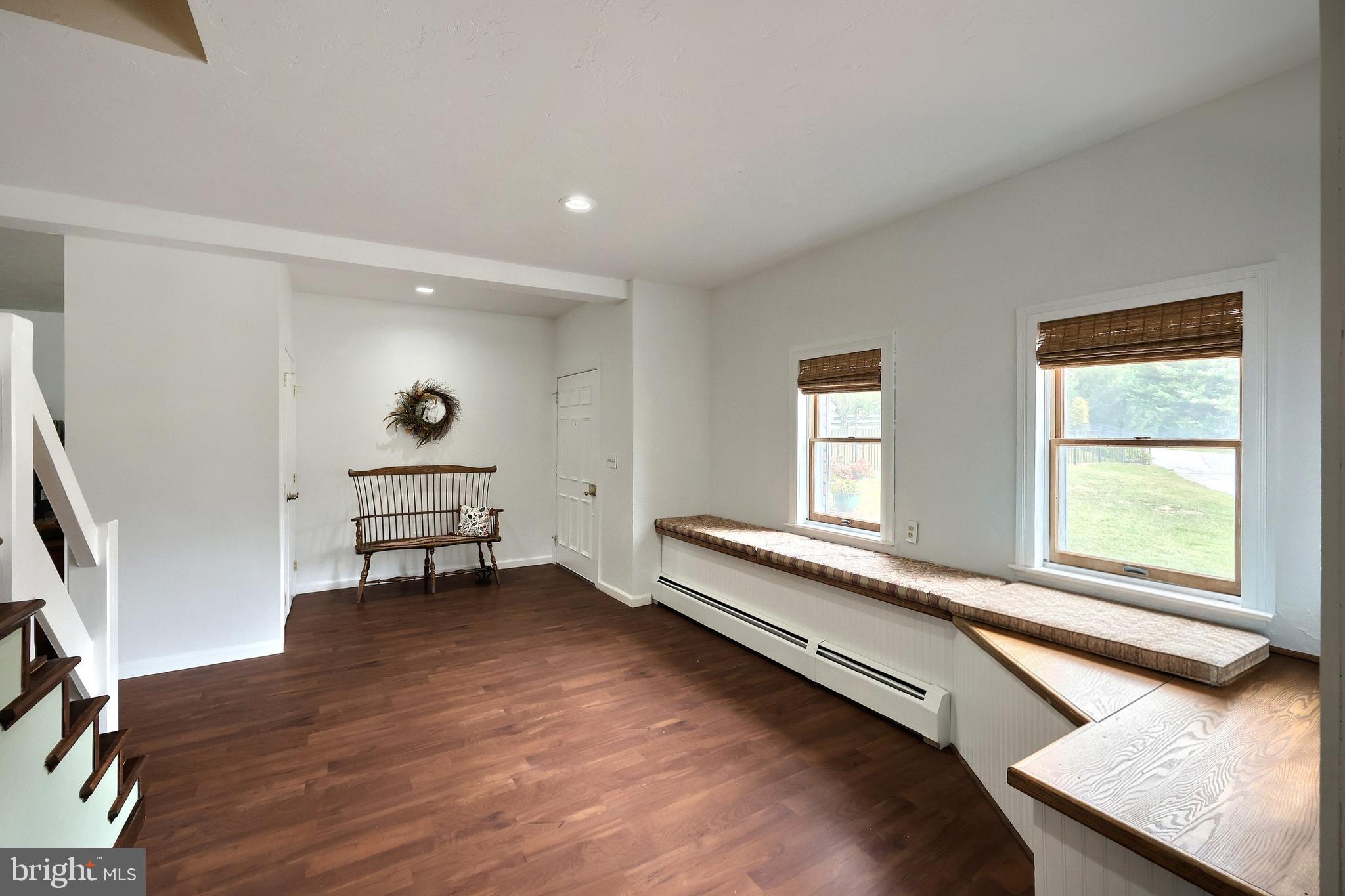 WEST MANHEIM - Residential