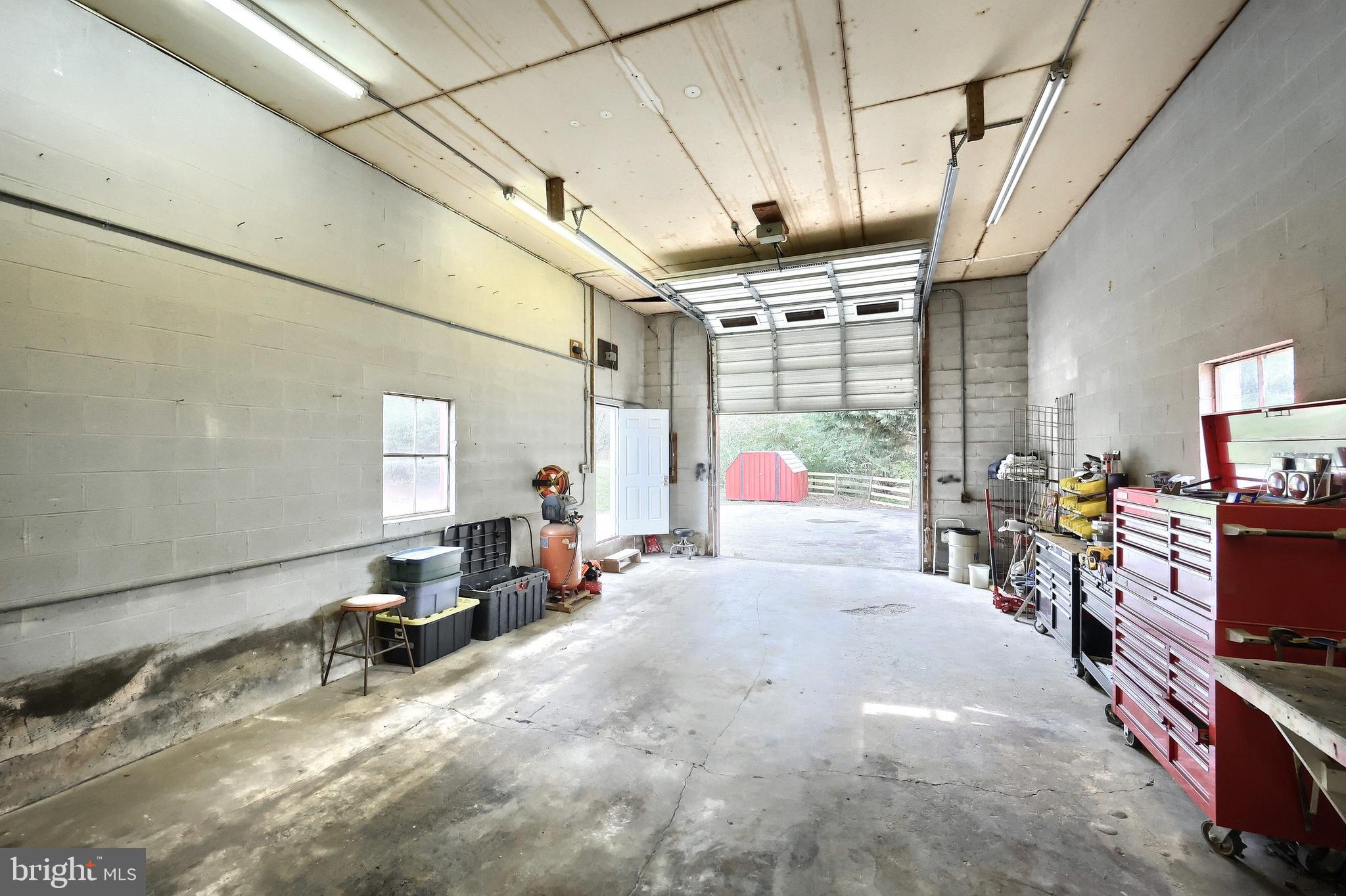 WEST MANHEIM - Residential