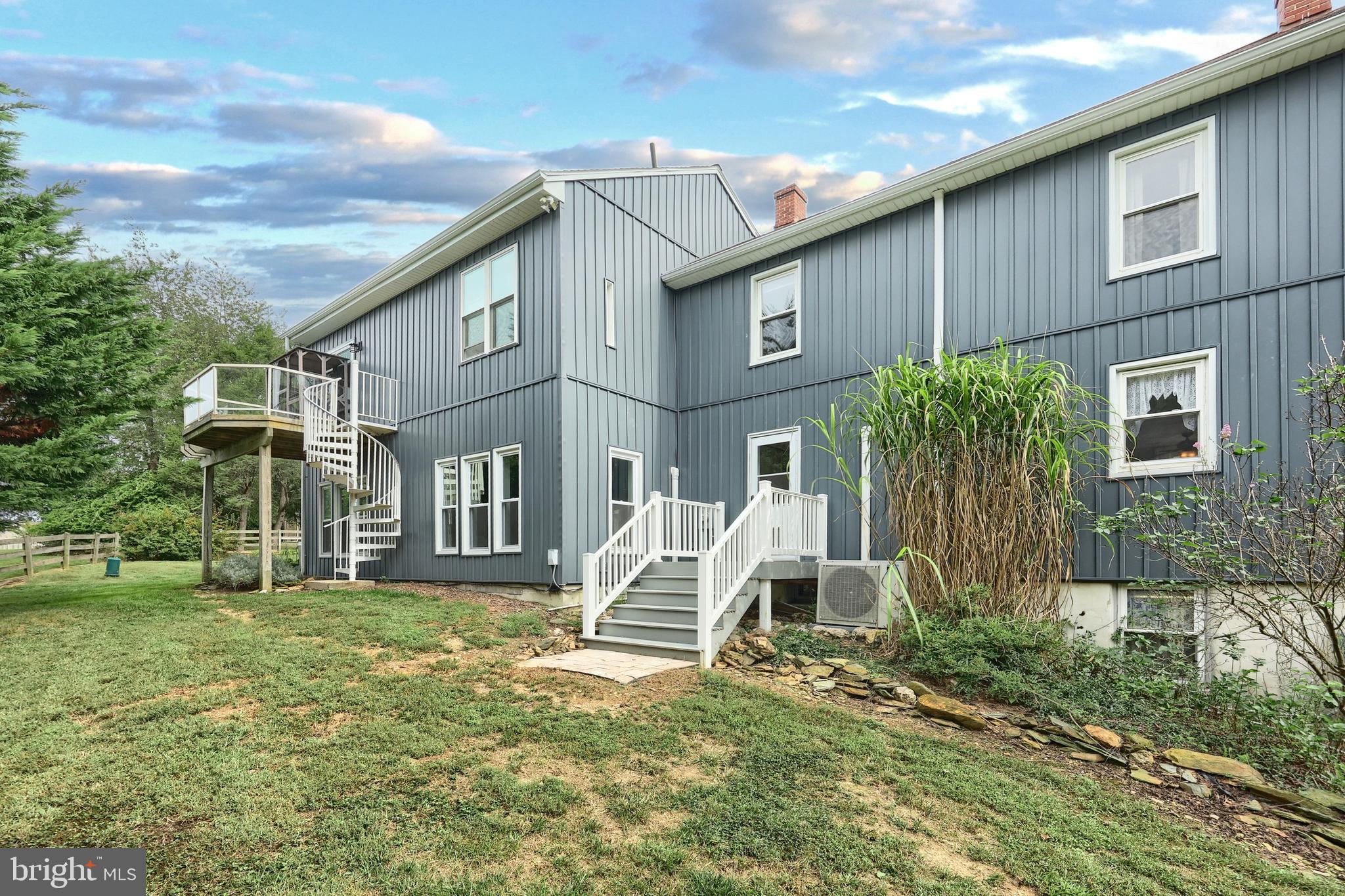 WEST MANHEIM - Residential