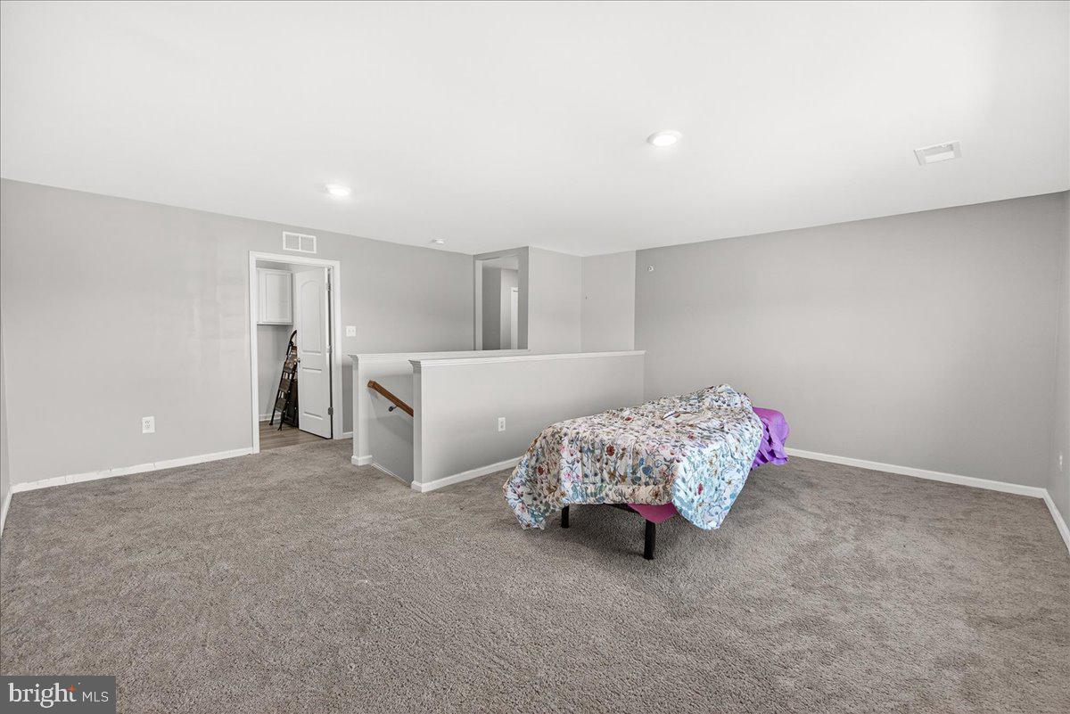 CAMBRIAN HILLS - Residential