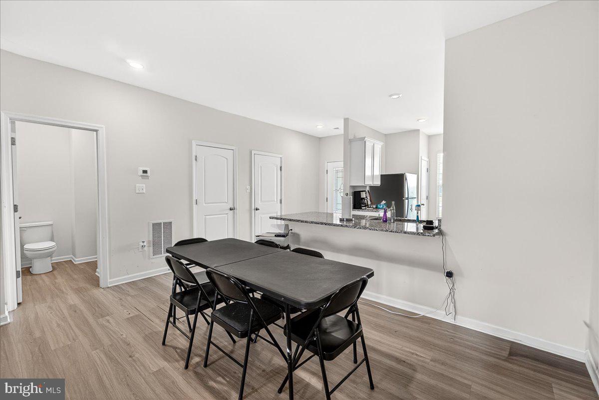 CAMBRIAN HILLS - Residential